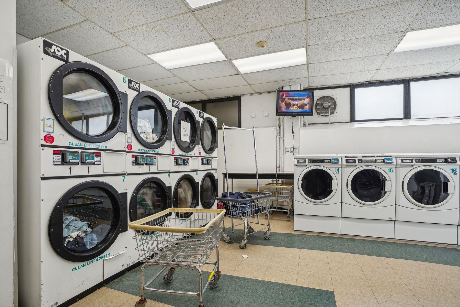 135 MONTGOMERY ST Unit: A-19