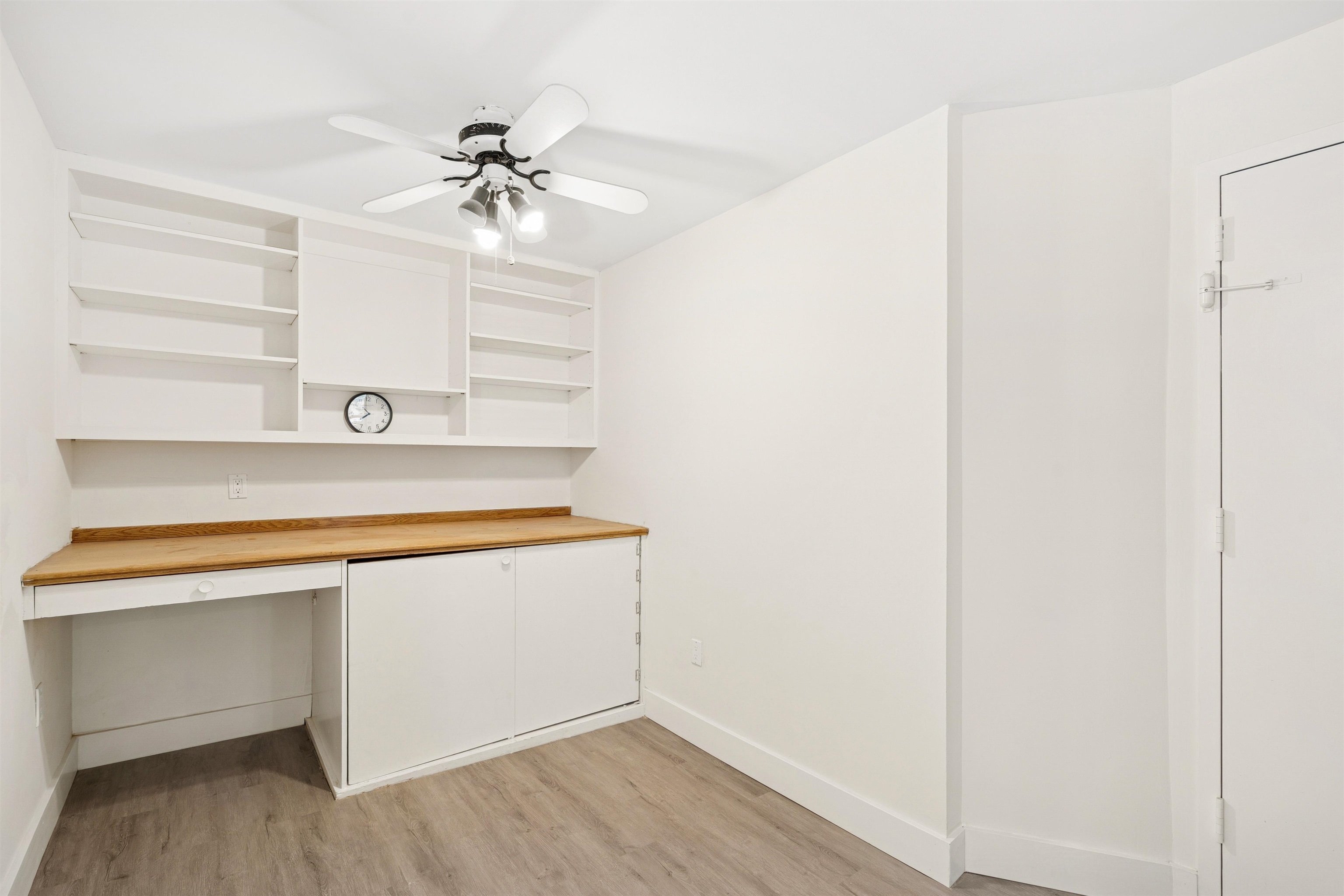227 BAY ST Unit: 4B