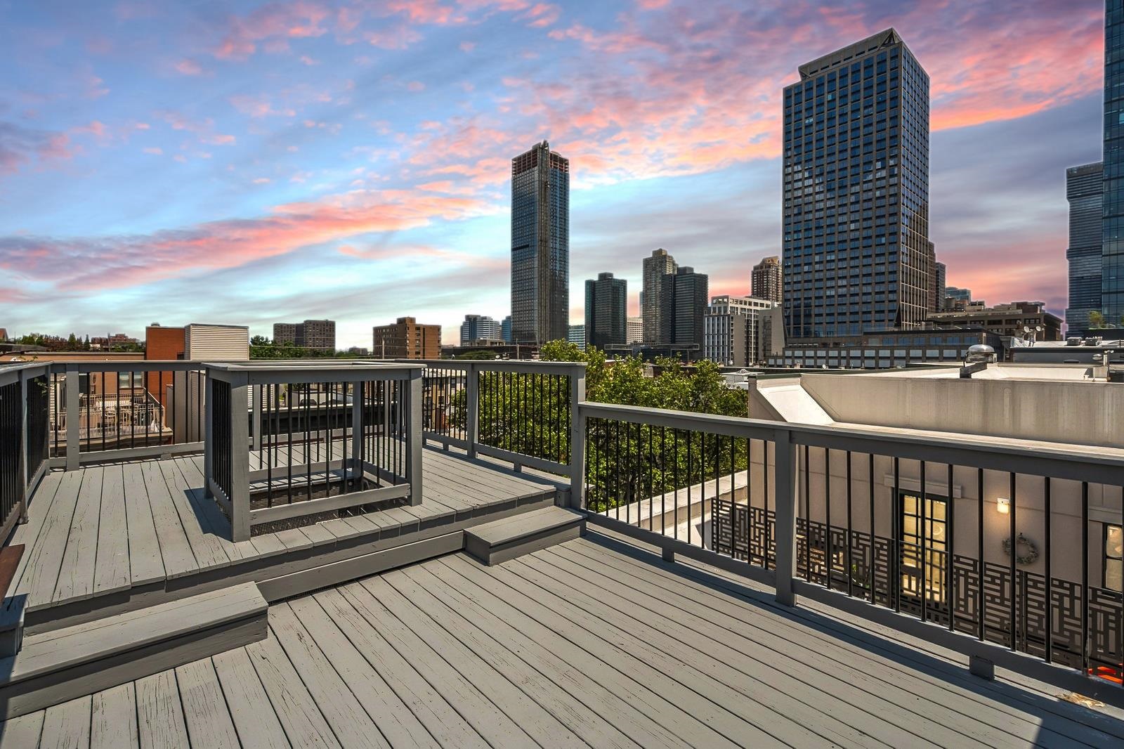 227 BAY ST Unit: 4B