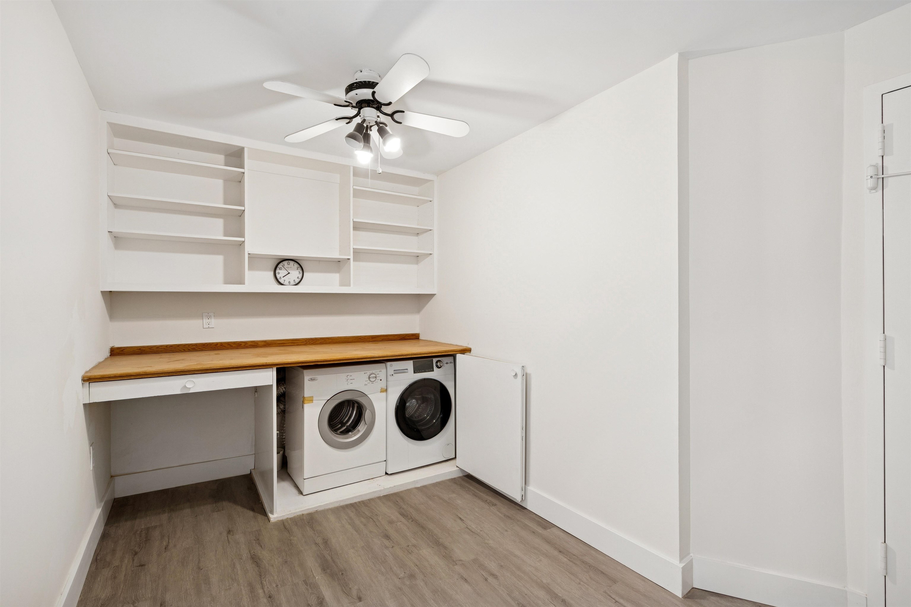 227 BAY ST Unit: 4B