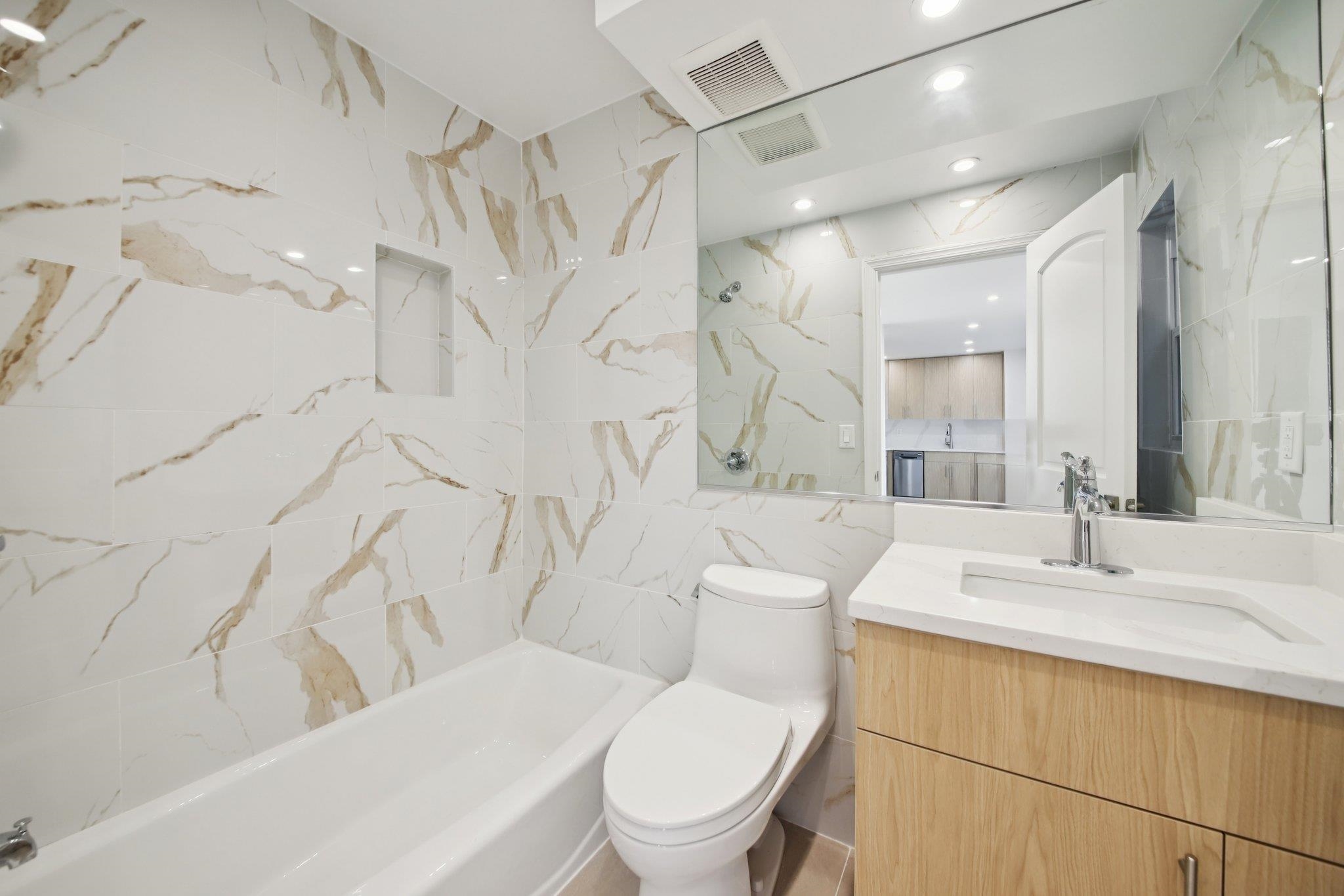 307 9TH ST Unit: 2A