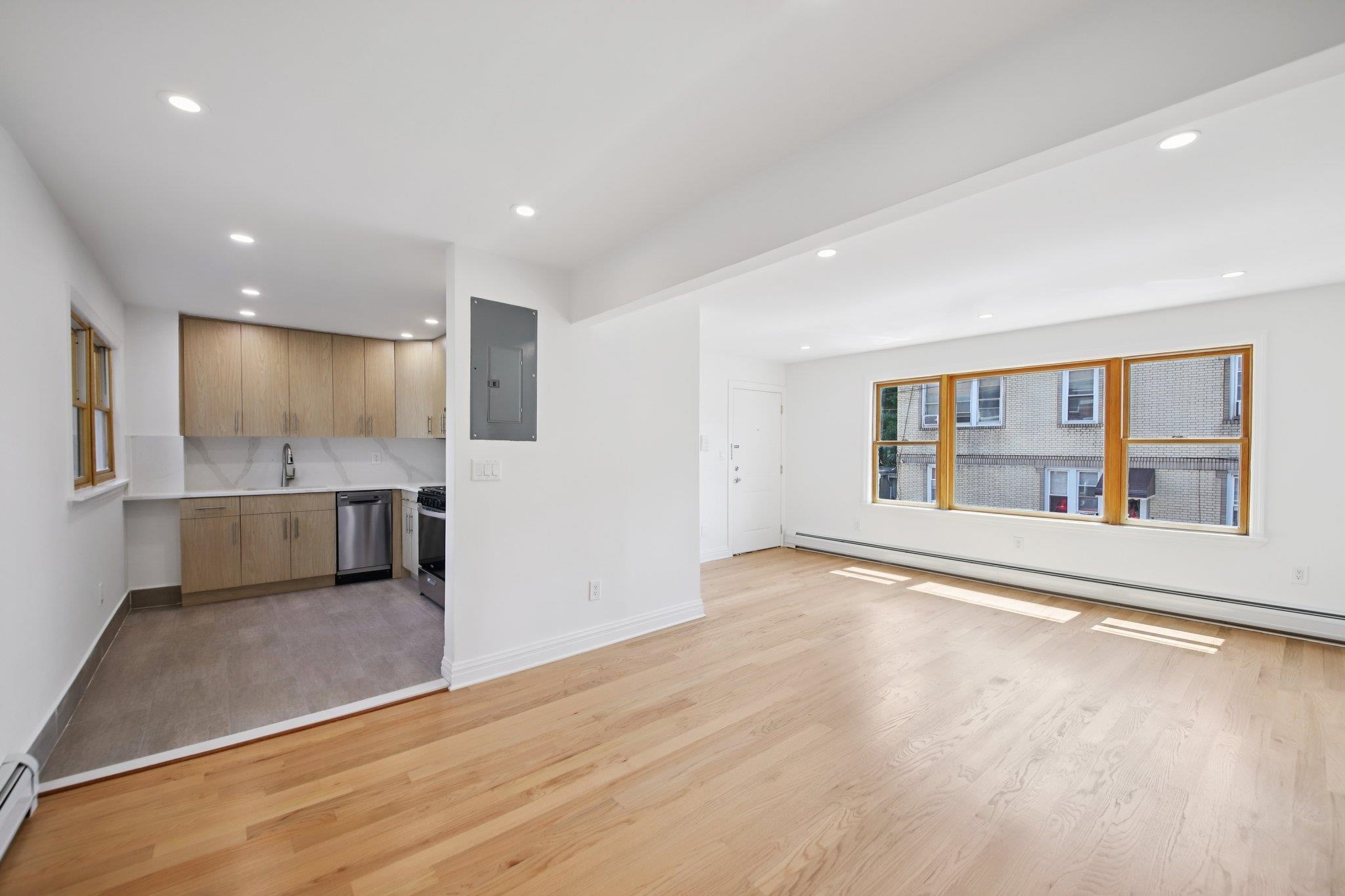 307 9TH ST Unit: 2A