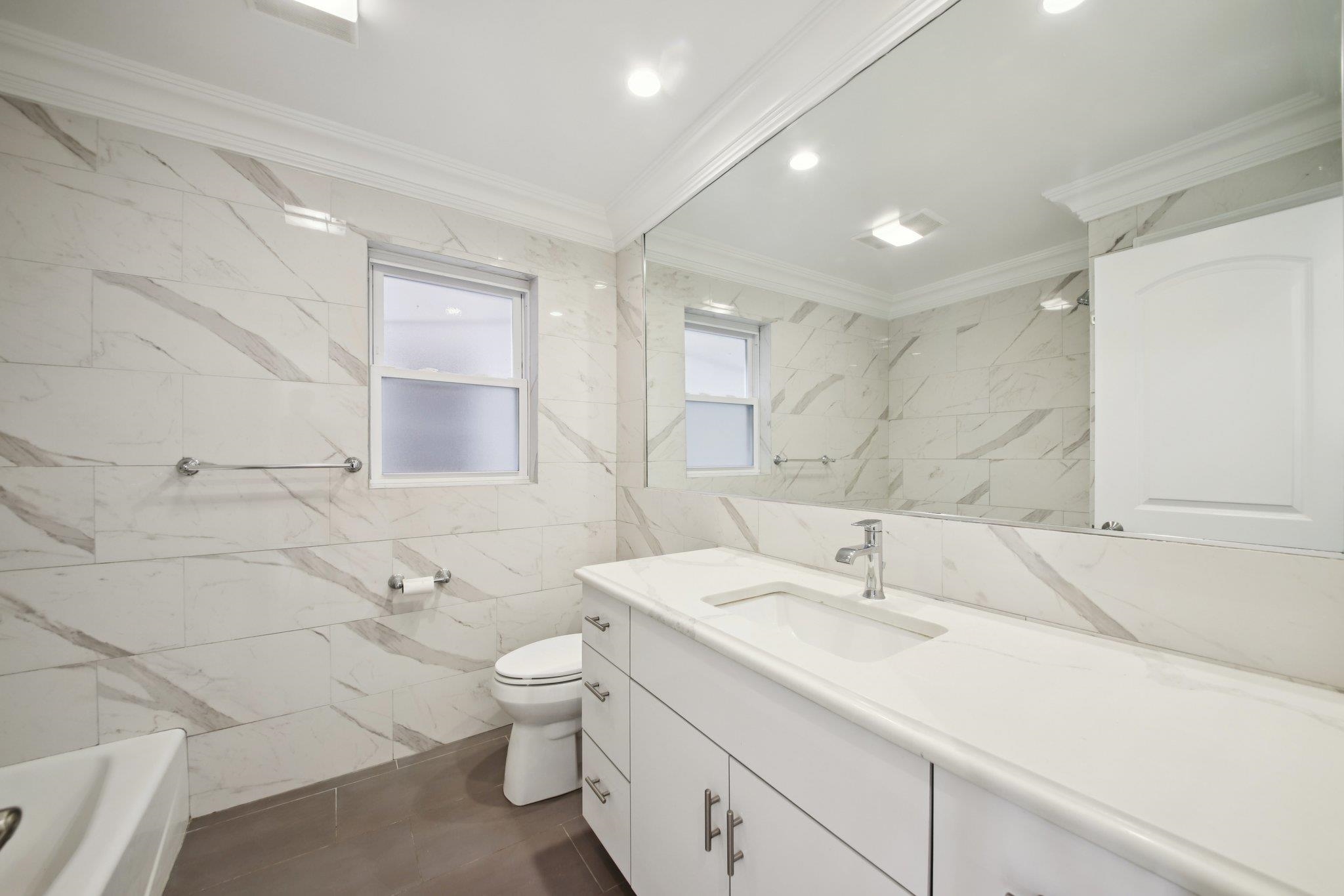 307 9TH ST Unit: 2A