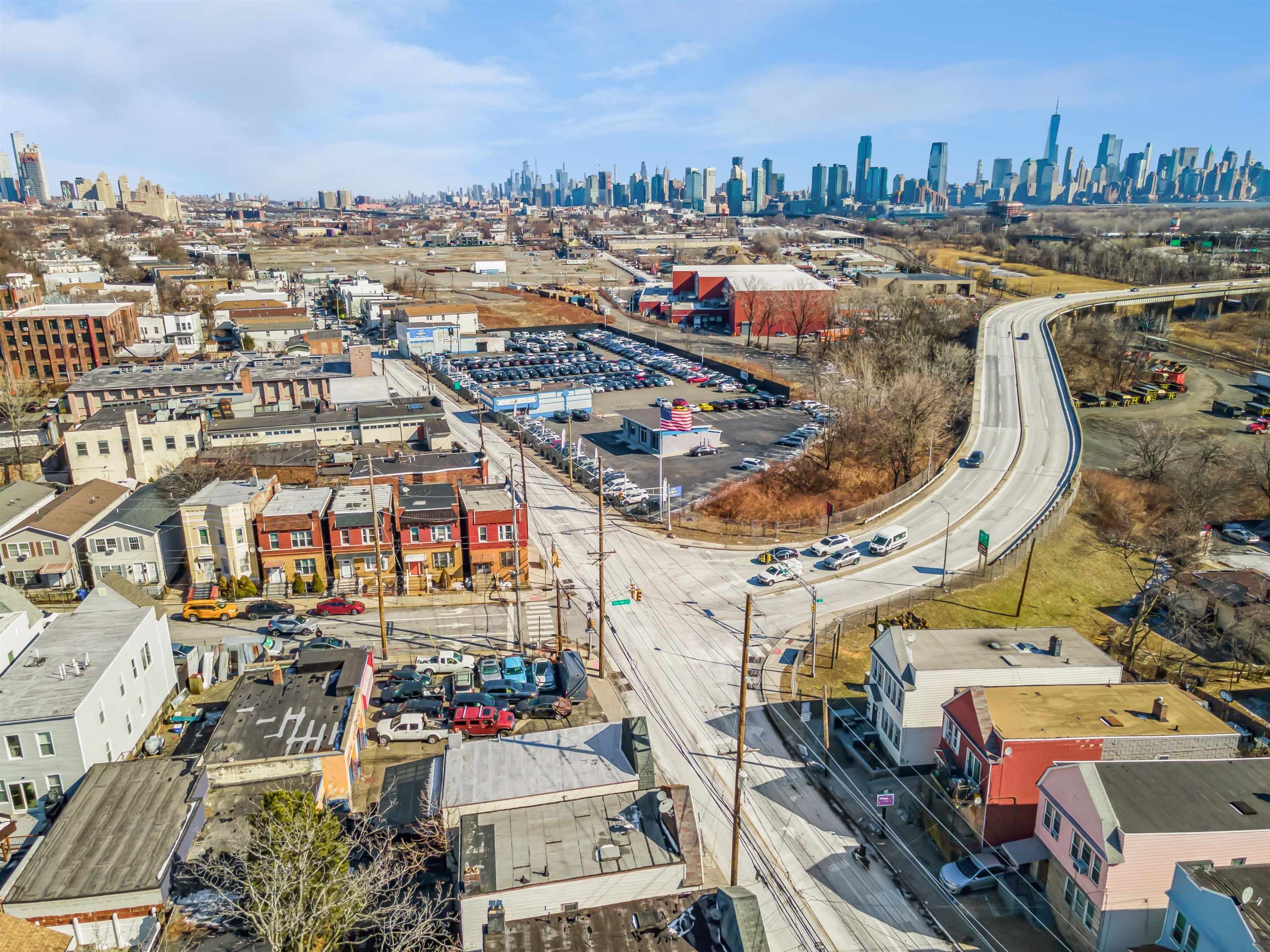 3 BAYVIEW AVE