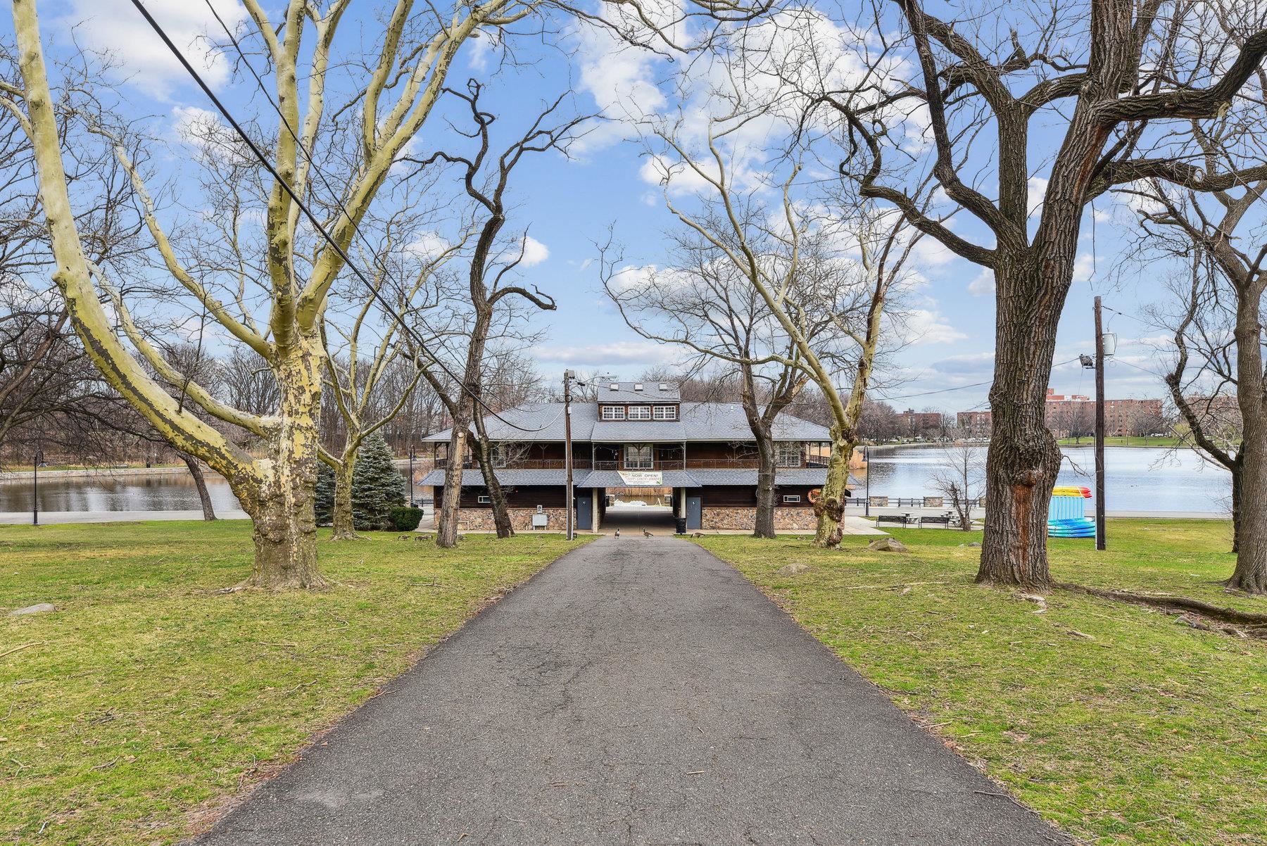 7505 PALISADE AVE Unit: A2