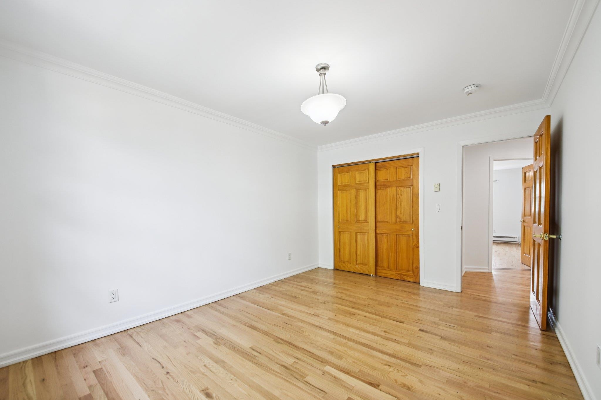 7405 1ST AVE Unit: 2