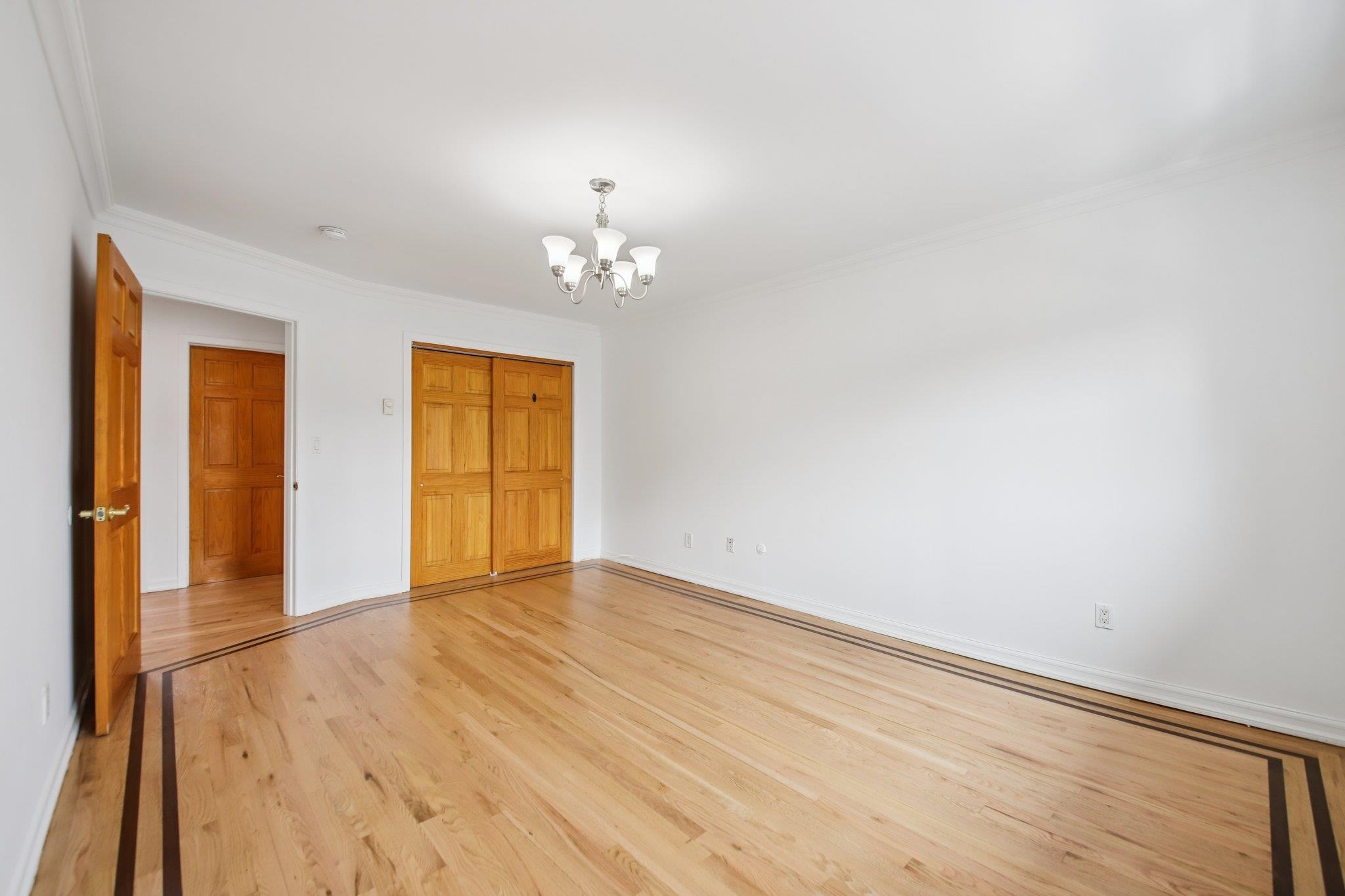 7405 1ST AVE Unit: 2