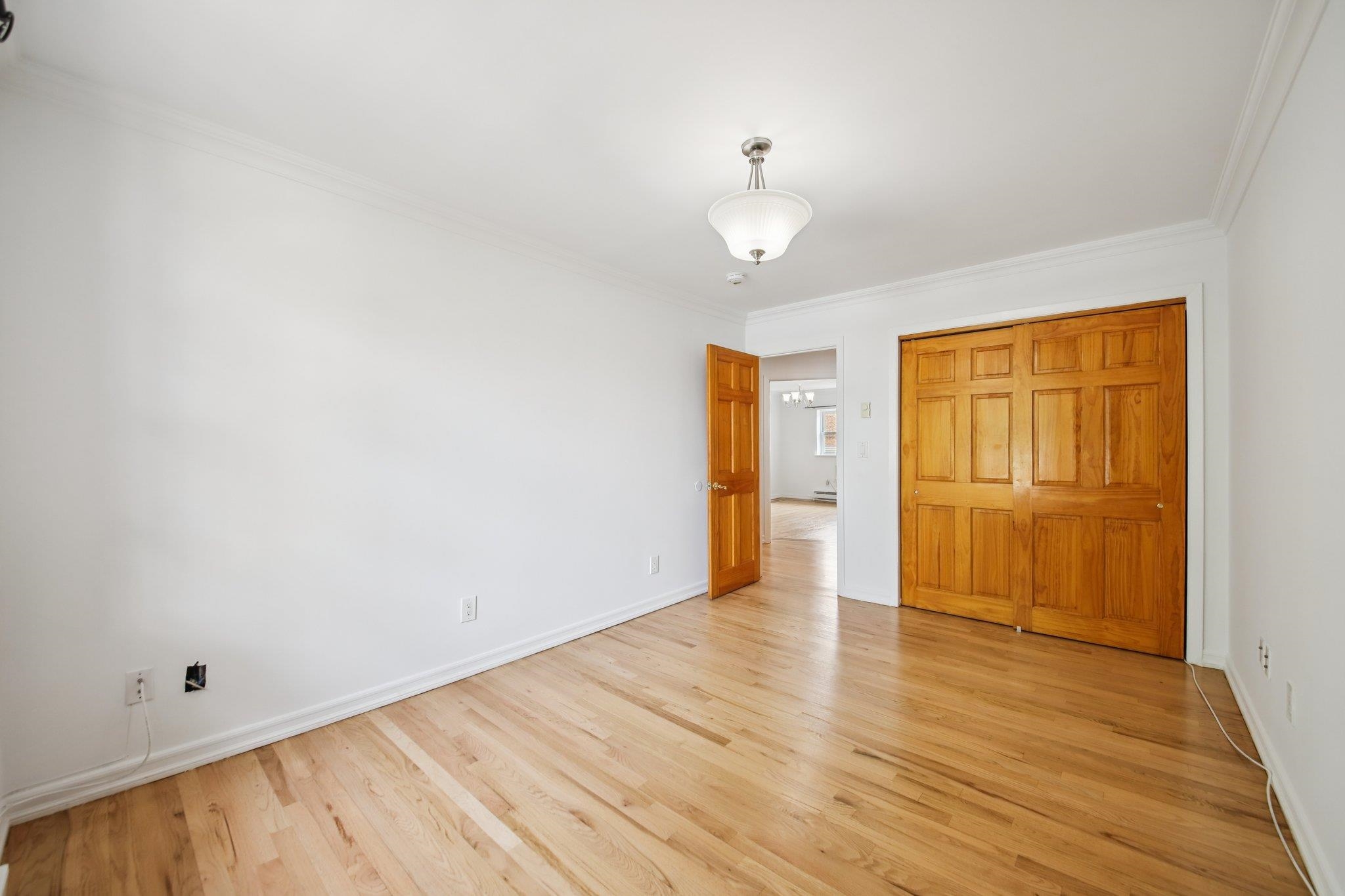 7405 1ST AVE Unit: 2