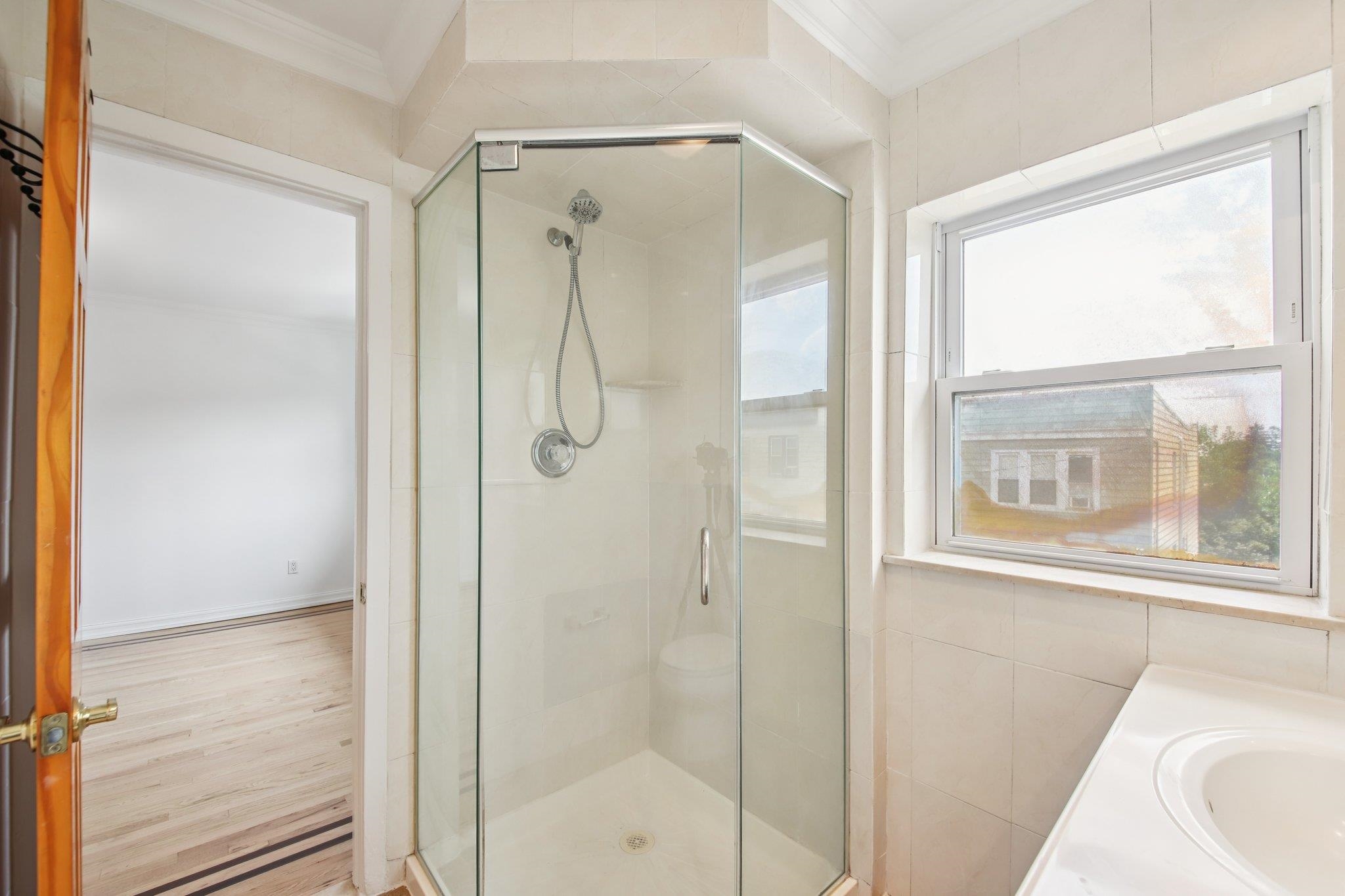 7405 1ST AVE Unit: 2