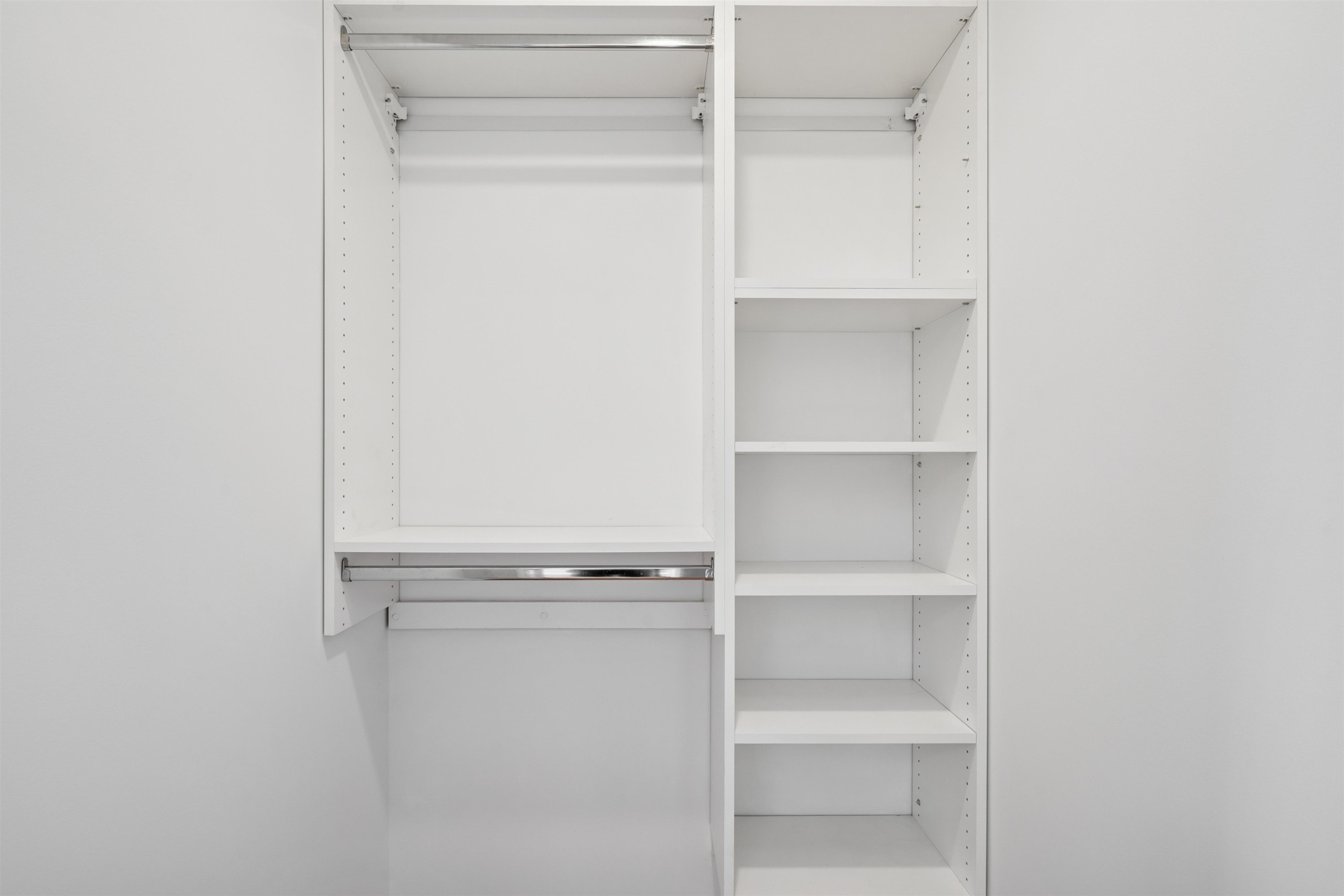 225 COLUMBIA AVE Unit: 2