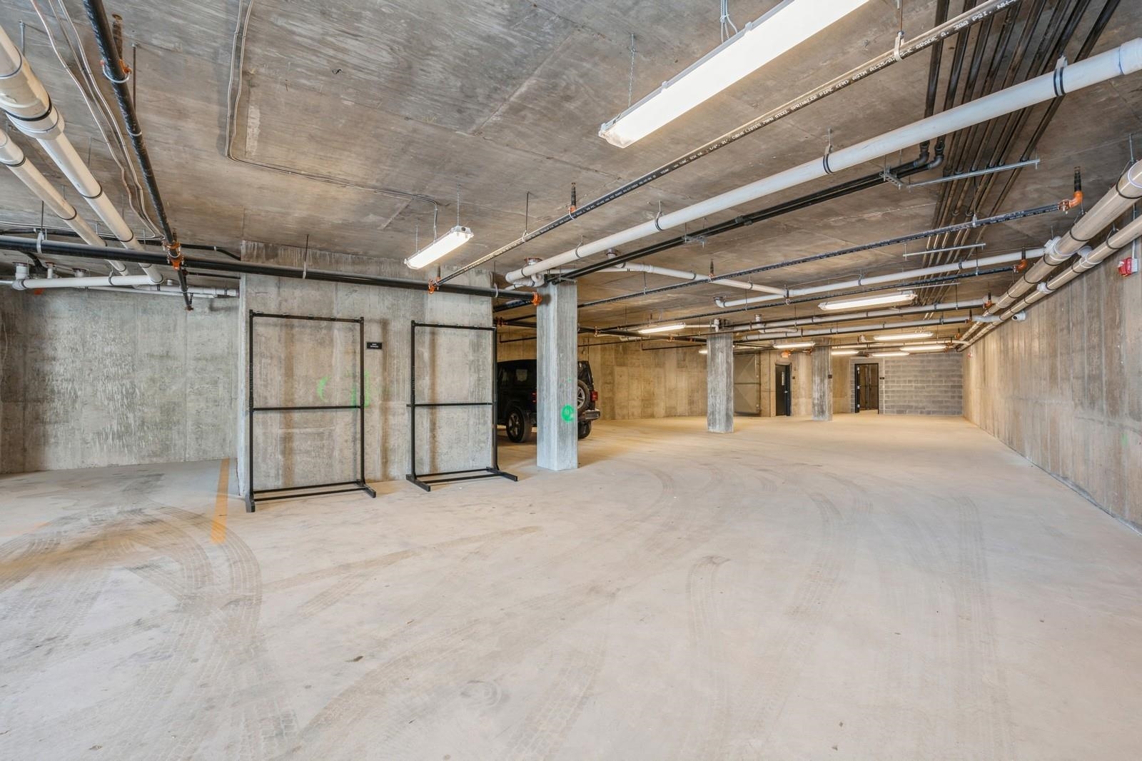 203-205 RANDOLPH AVE Unit: 205