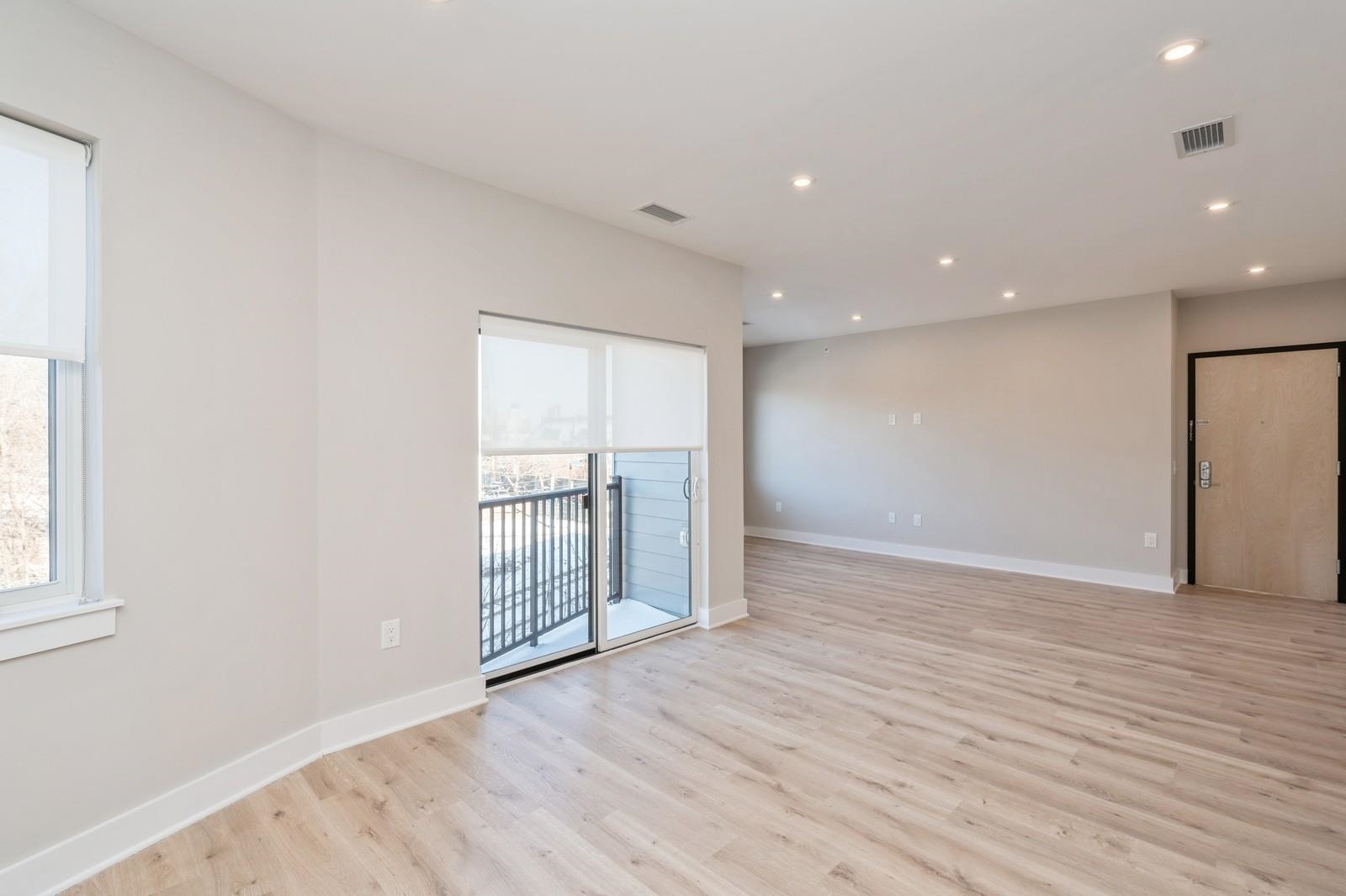 203-205 RANDOLPH AVE Unit: 205