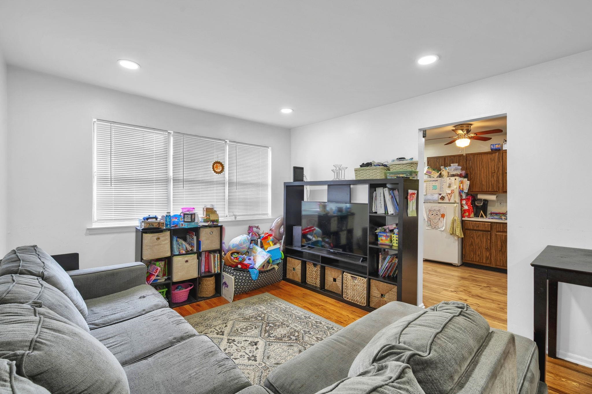 15 COLLEGE DR Unit: 15