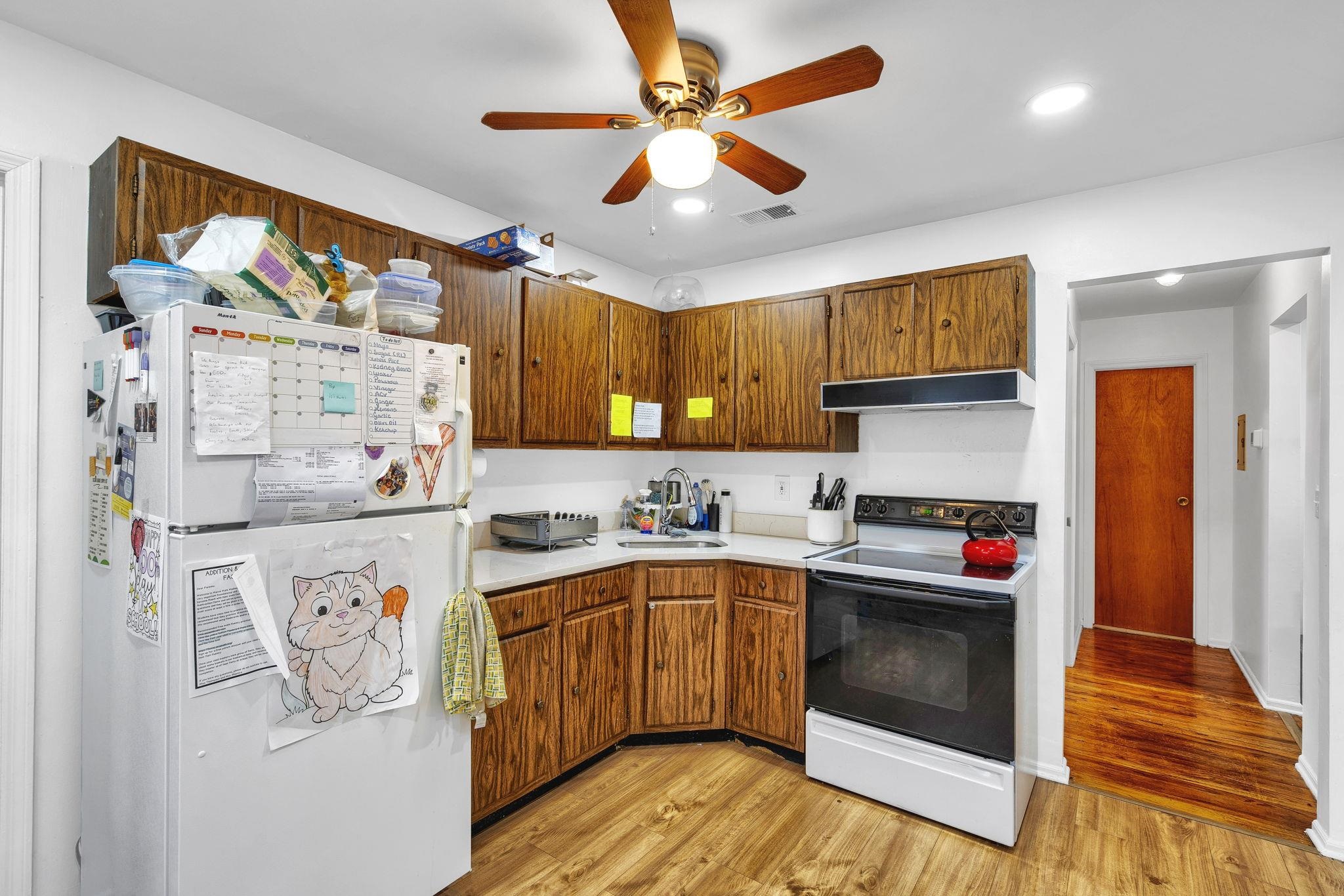 15 COLLEGE DR Unit: 15