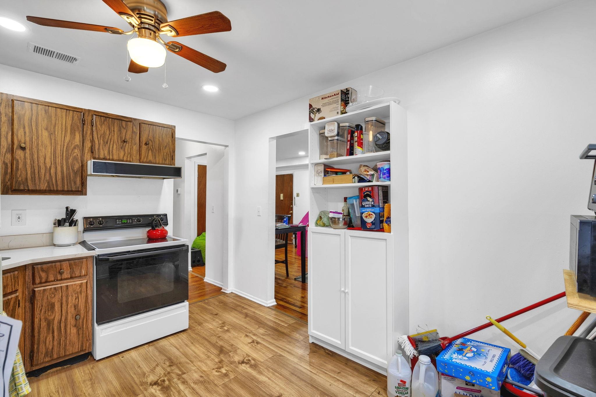 15 COLLEGE DR Unit: 15