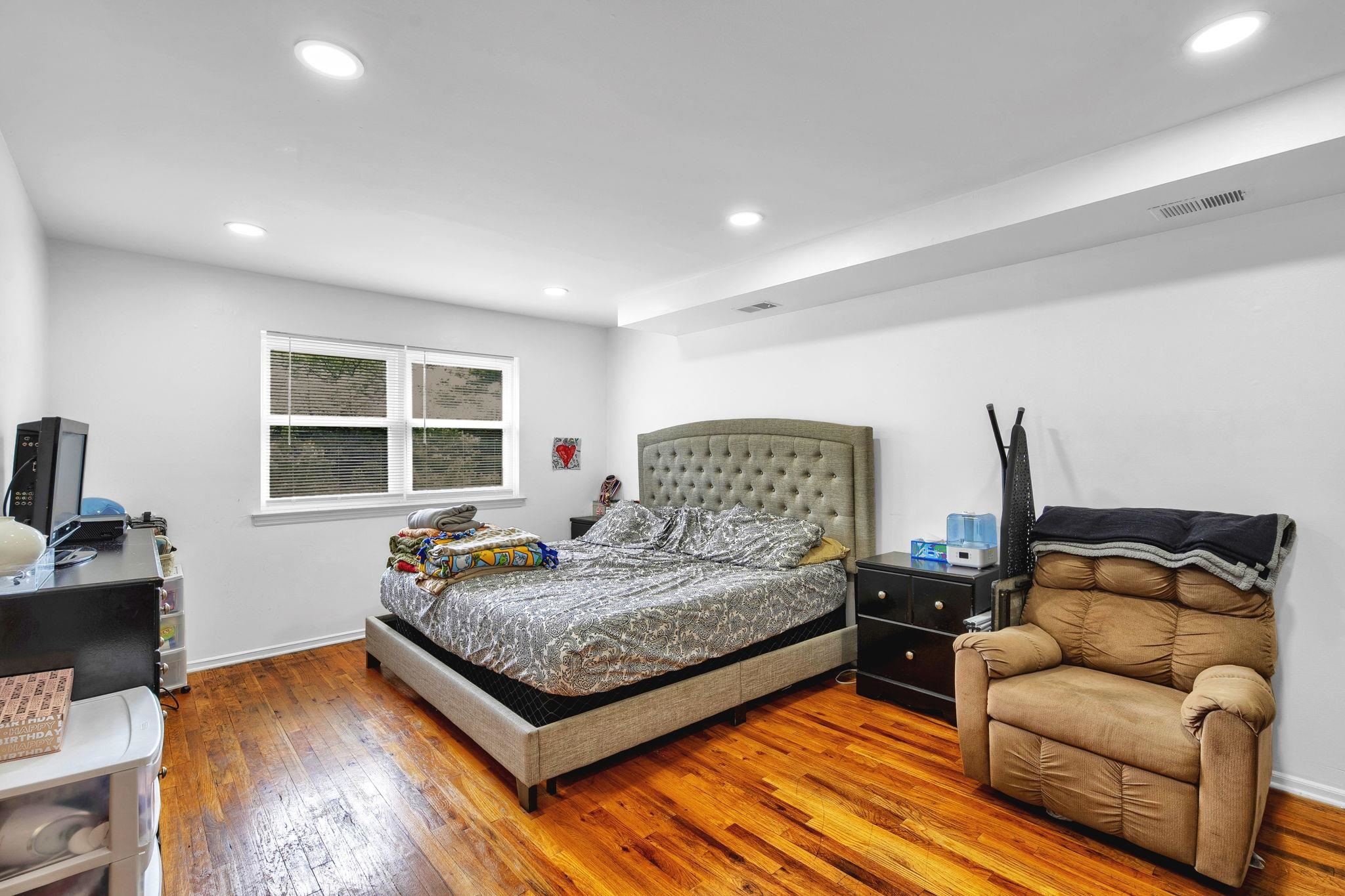 15 COLLEGE DR Unit: 15