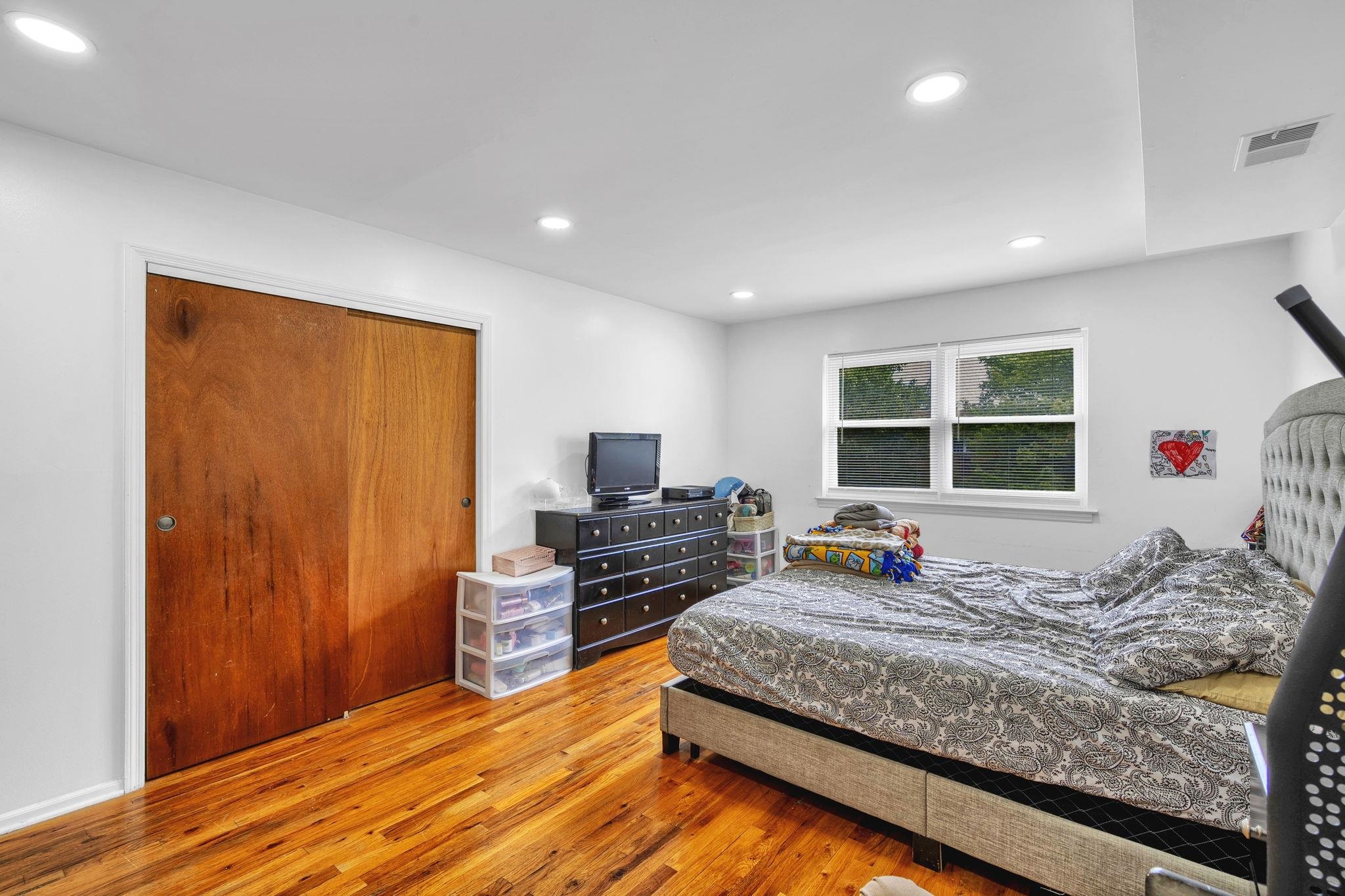 15 COLLEGE DR Unit: 15