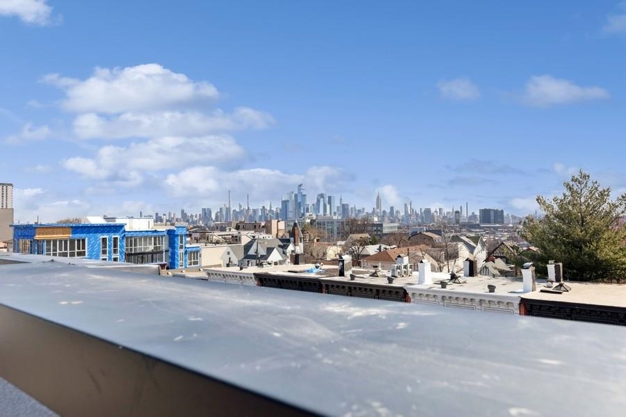 545 PALISADE AVE Unit: 1
