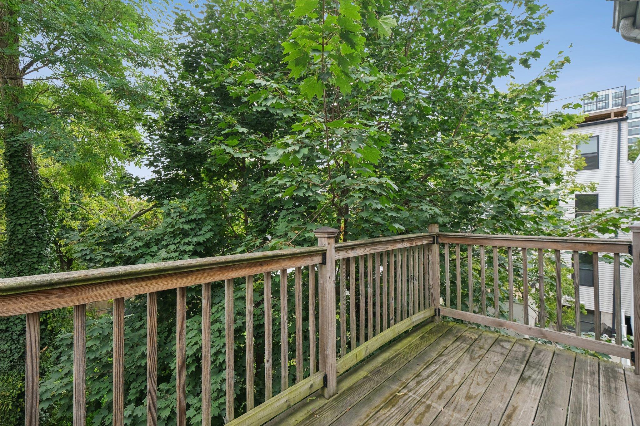 493 MERCER ST Unit: 2