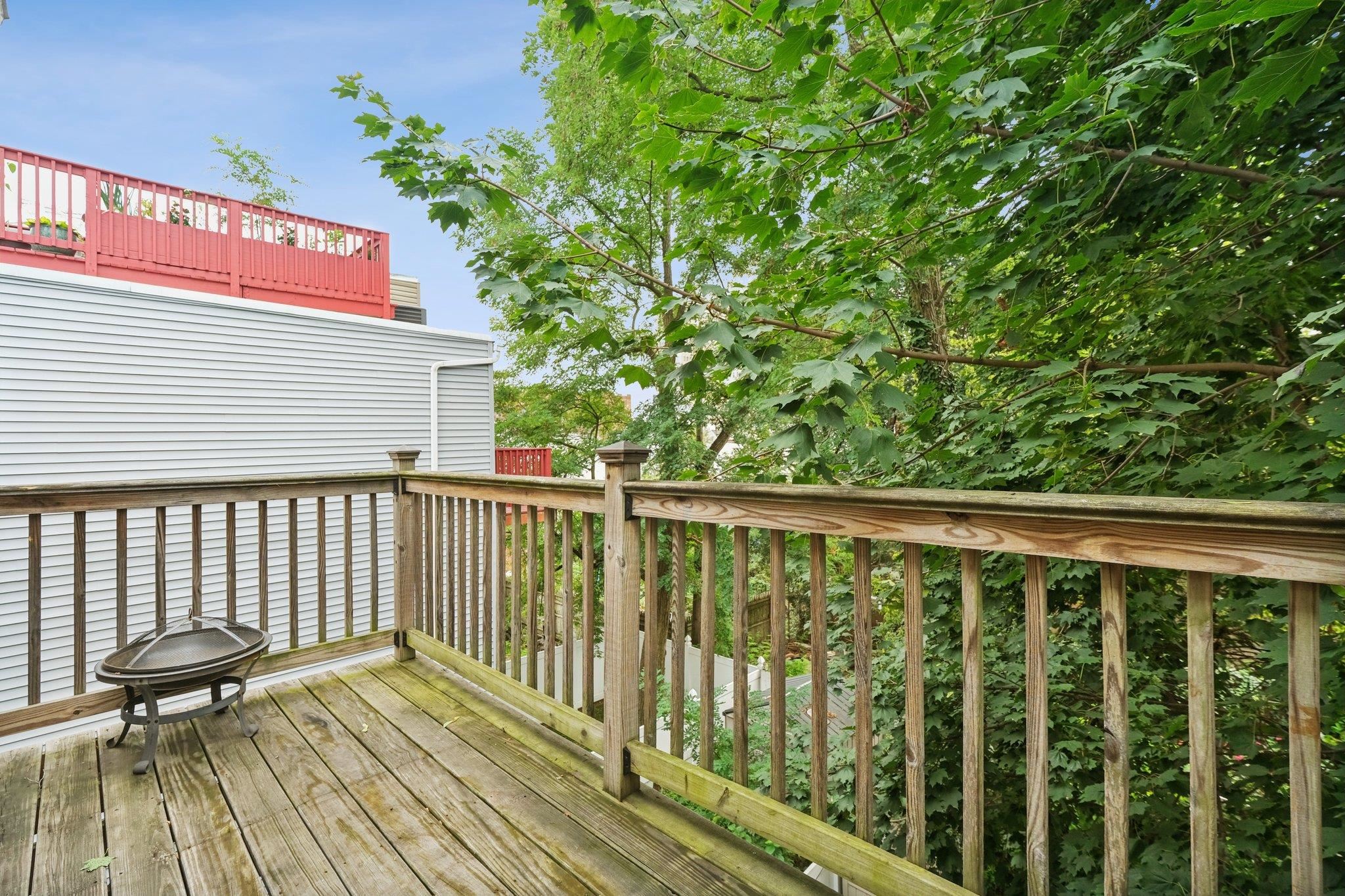 493 MERCER ST Unit: 2