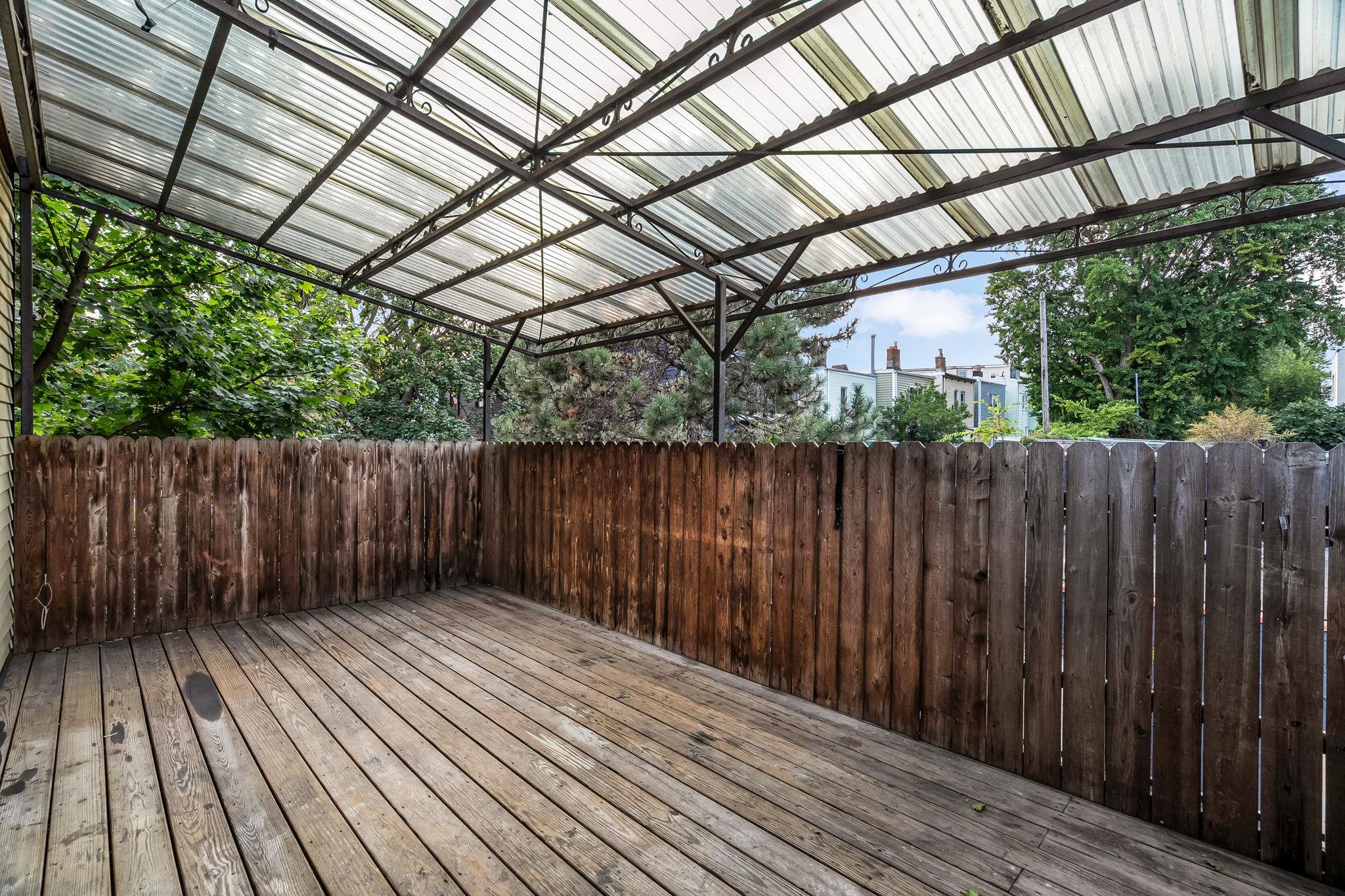 643 GARFIELD AVE Unit: 2