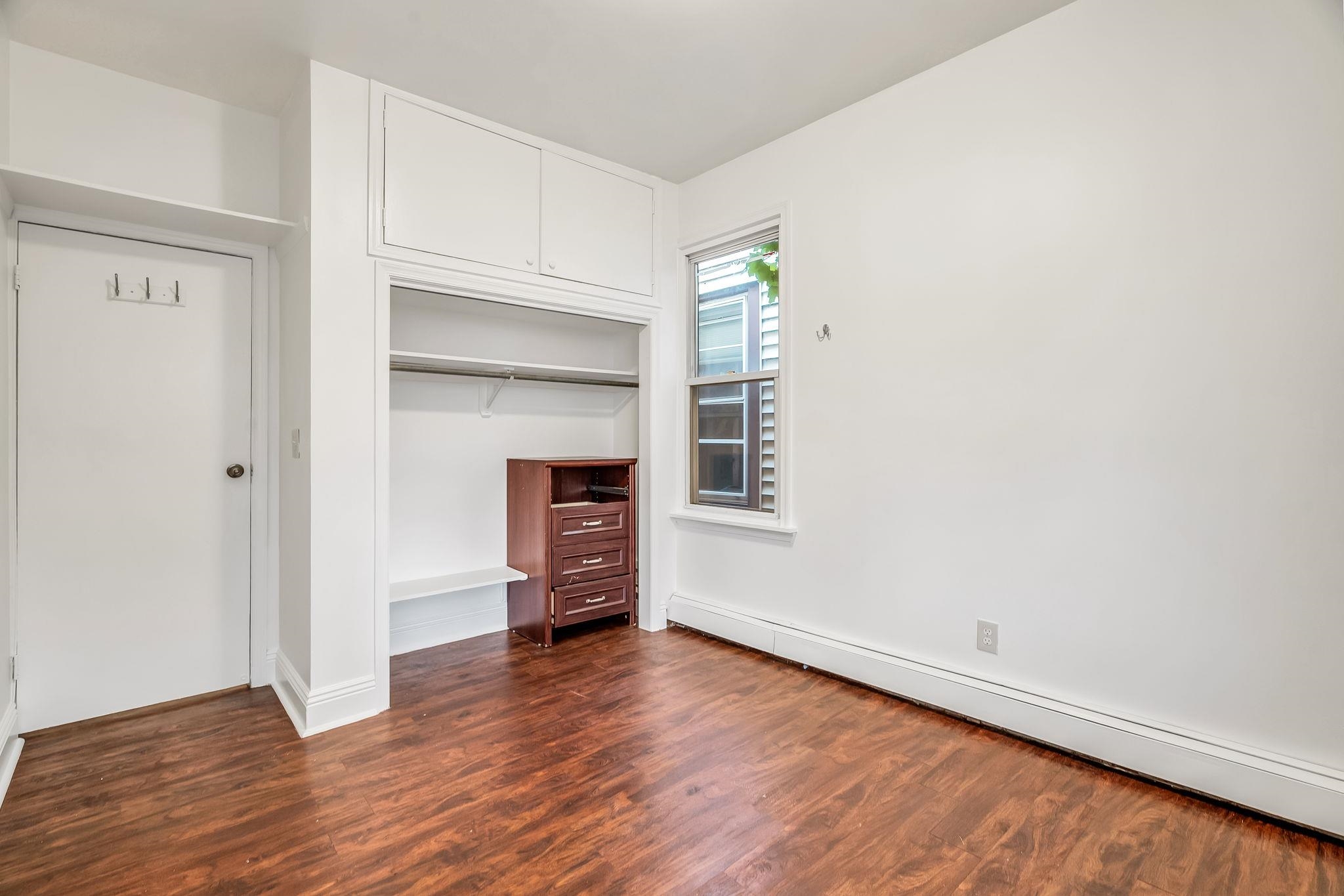 643 GARFIELD AVE Unit: 2