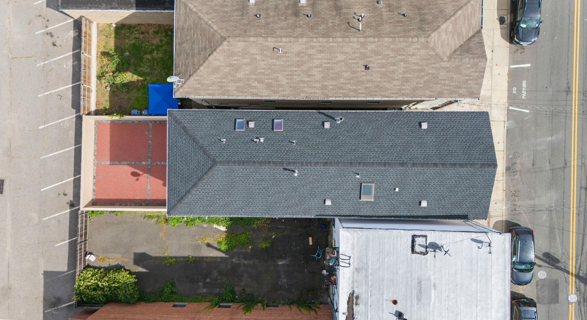 83 OAKLAND AVE