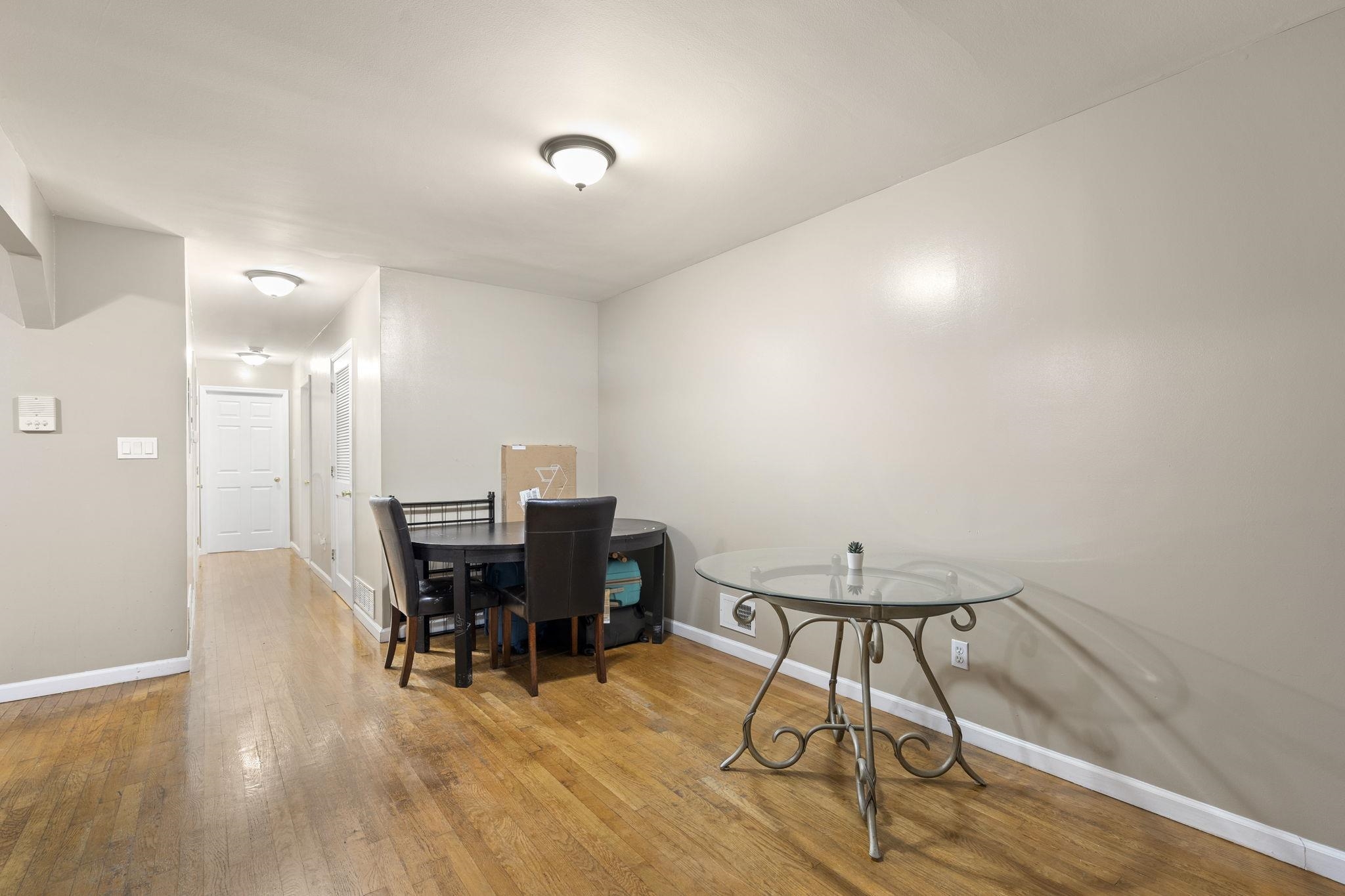 83 OAKLAND AVE