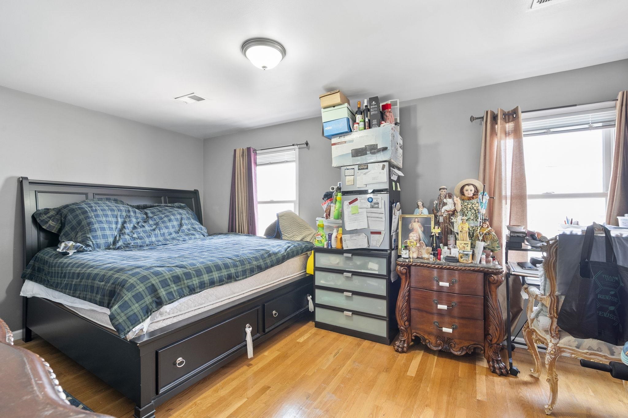 83 OAKLAND AVE