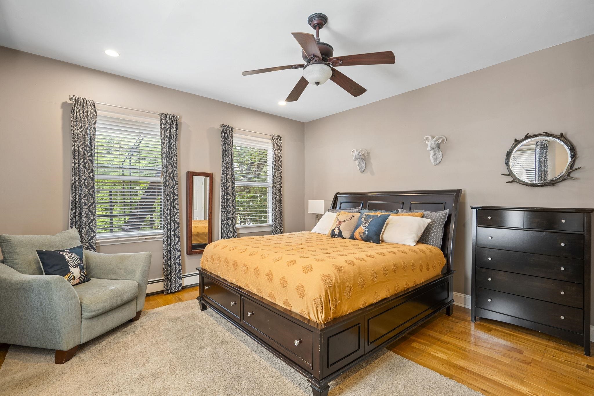 331 VARICK ST Unit: 1