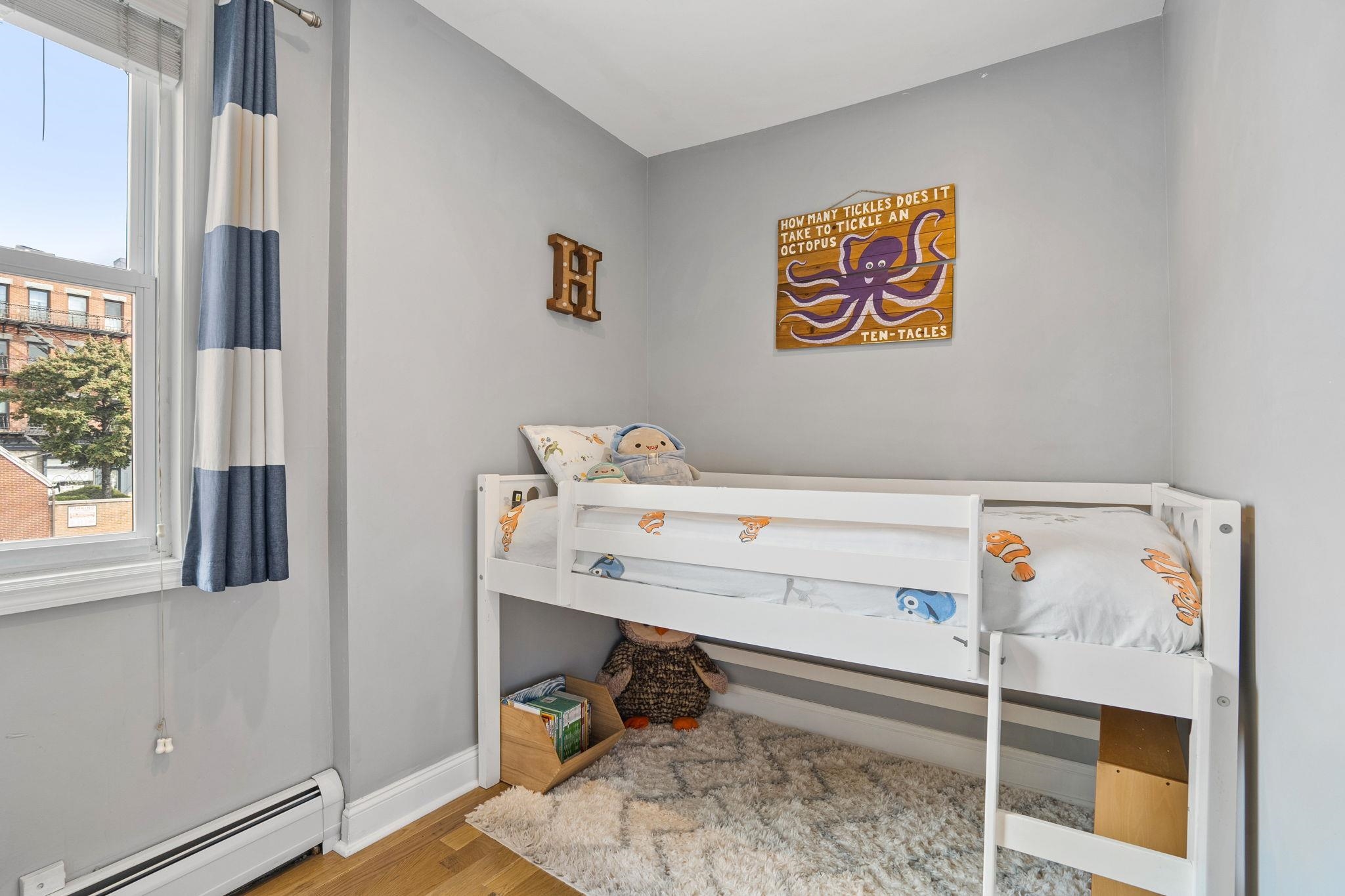 331 VARICK ST Unit: 1