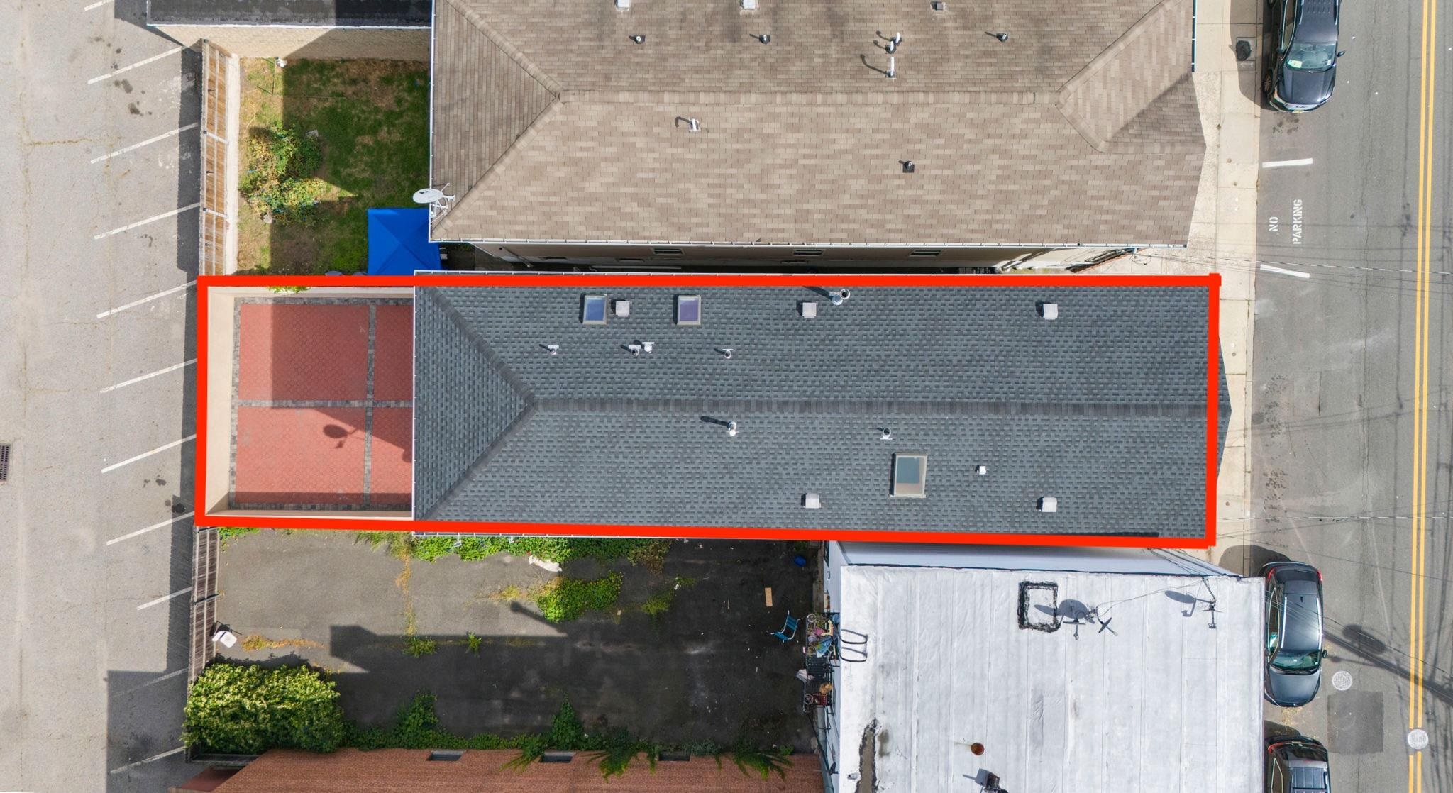 83 OAKLAND AVE