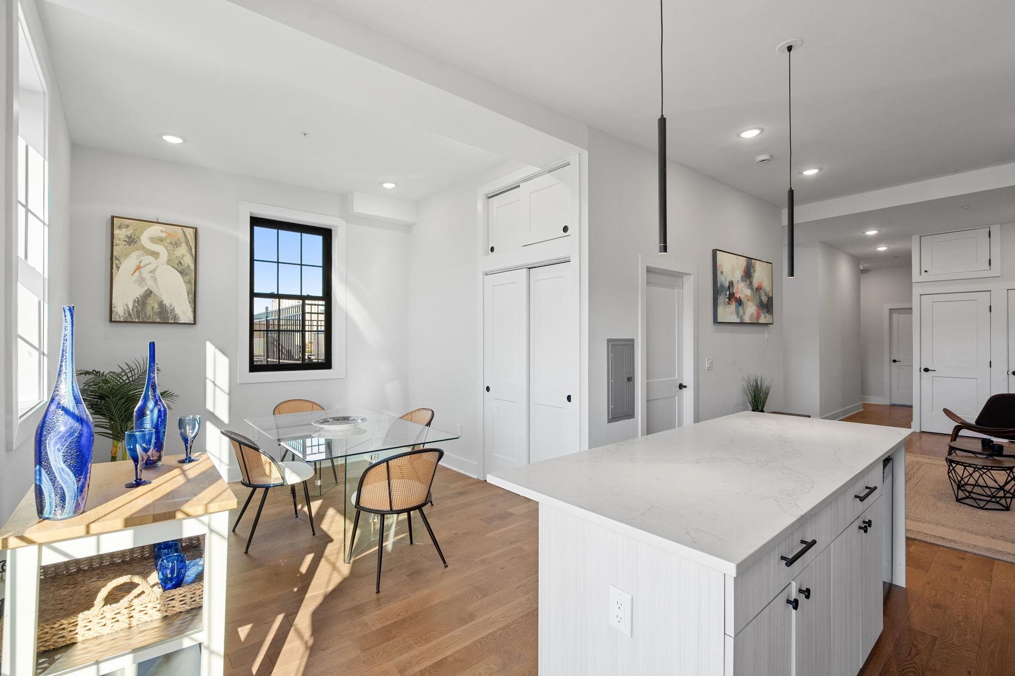 545 PALISADE AVE Unit: 4