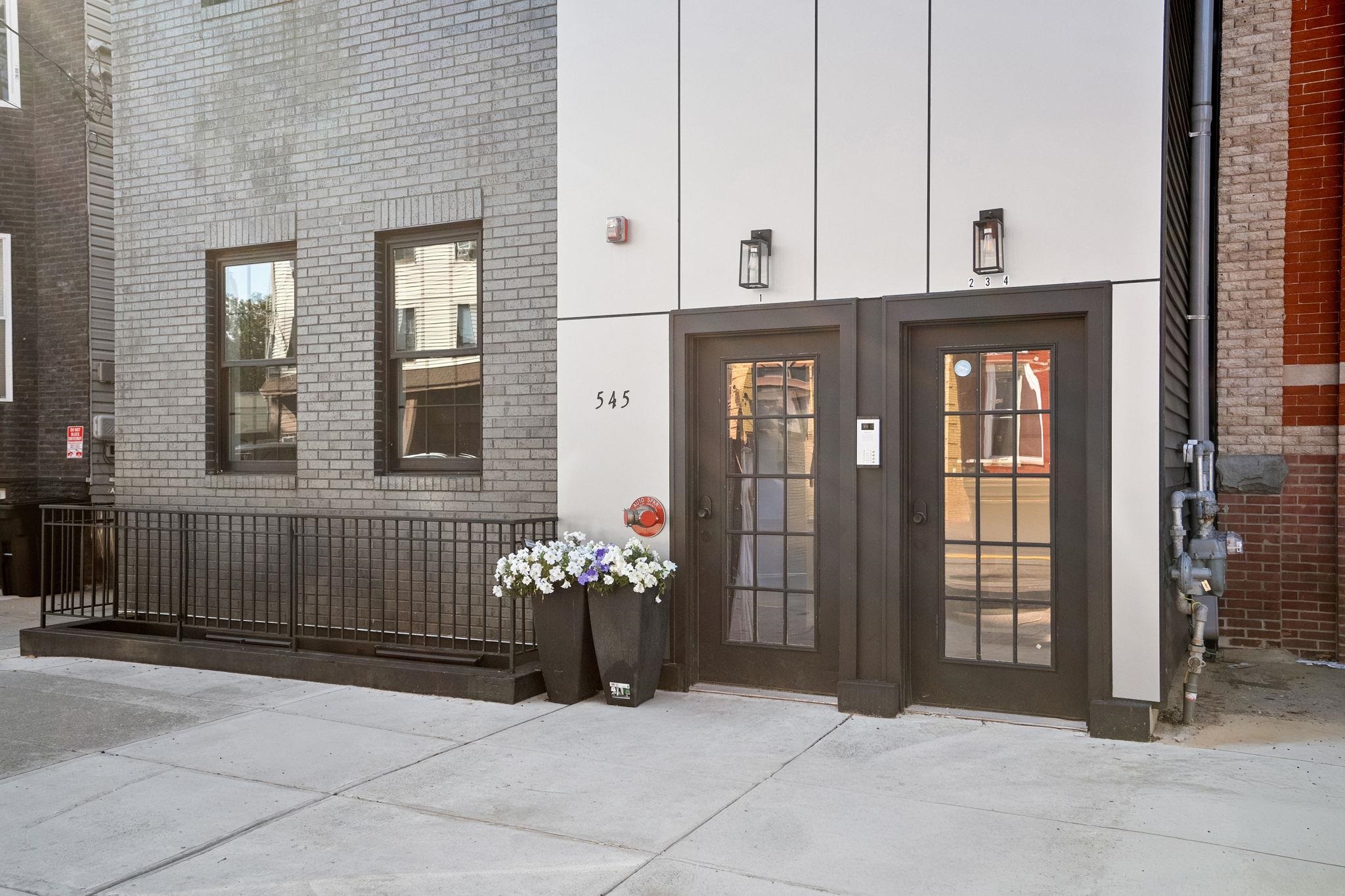 545 PALISADE AVE Unit: 4