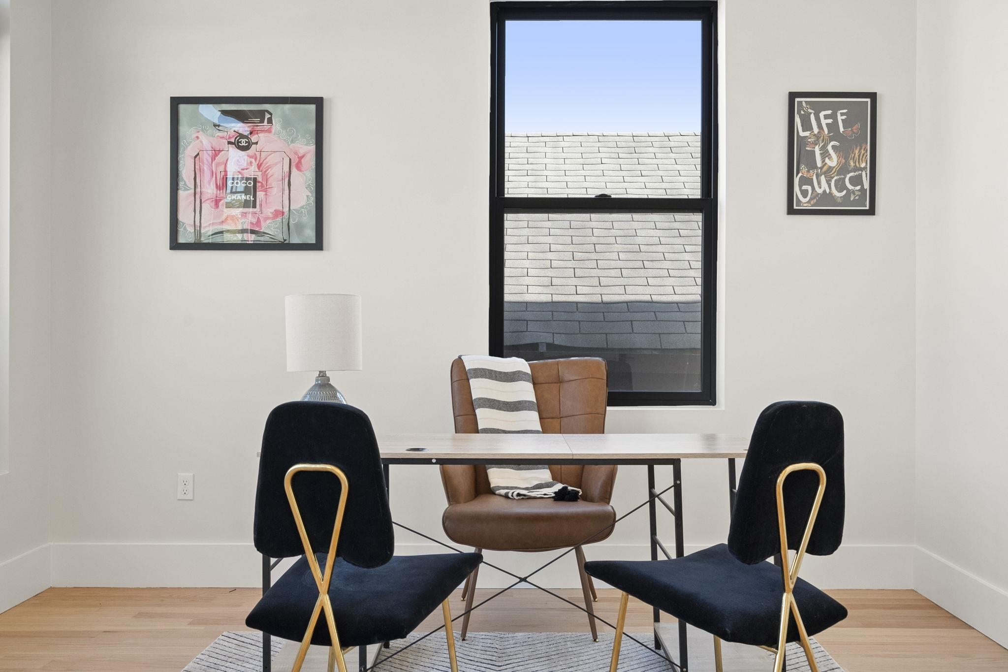 203 HUTTON ST Unit: 2