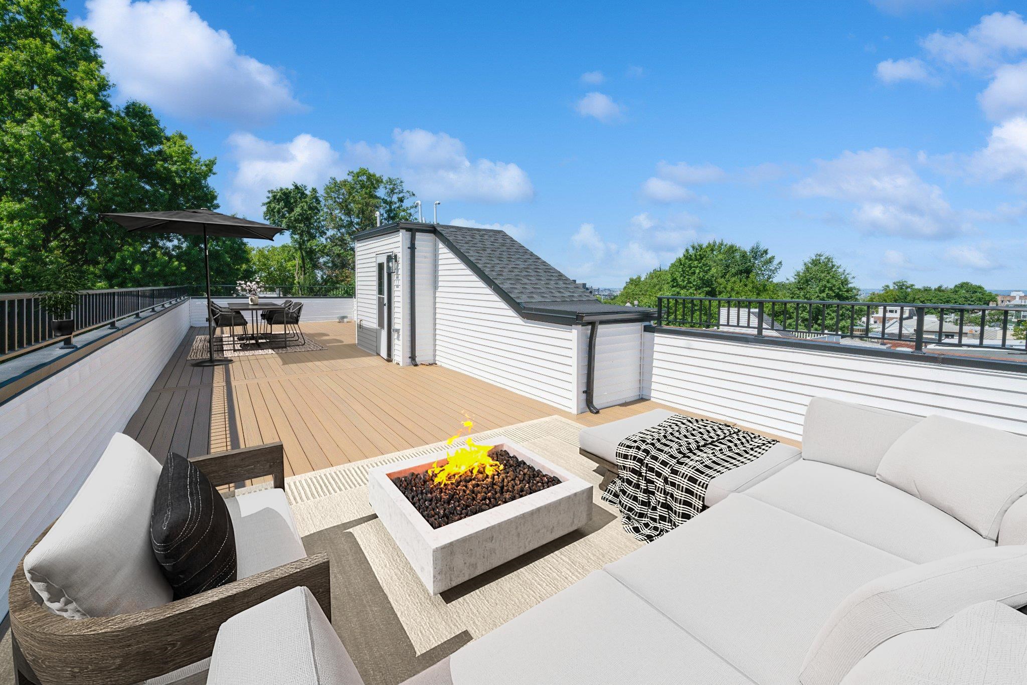 203 HUTTON ST Unit: 2