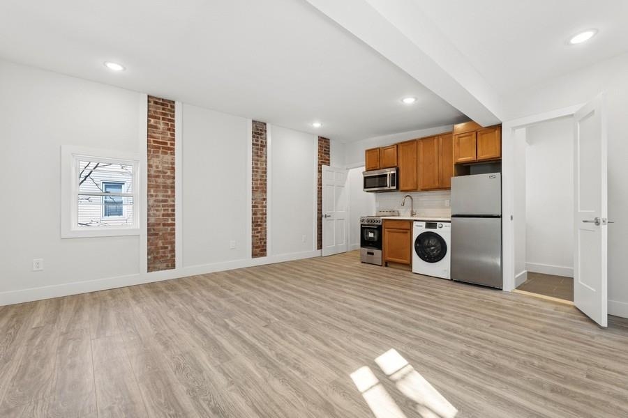 545 PALISADE AVE Unit: 1