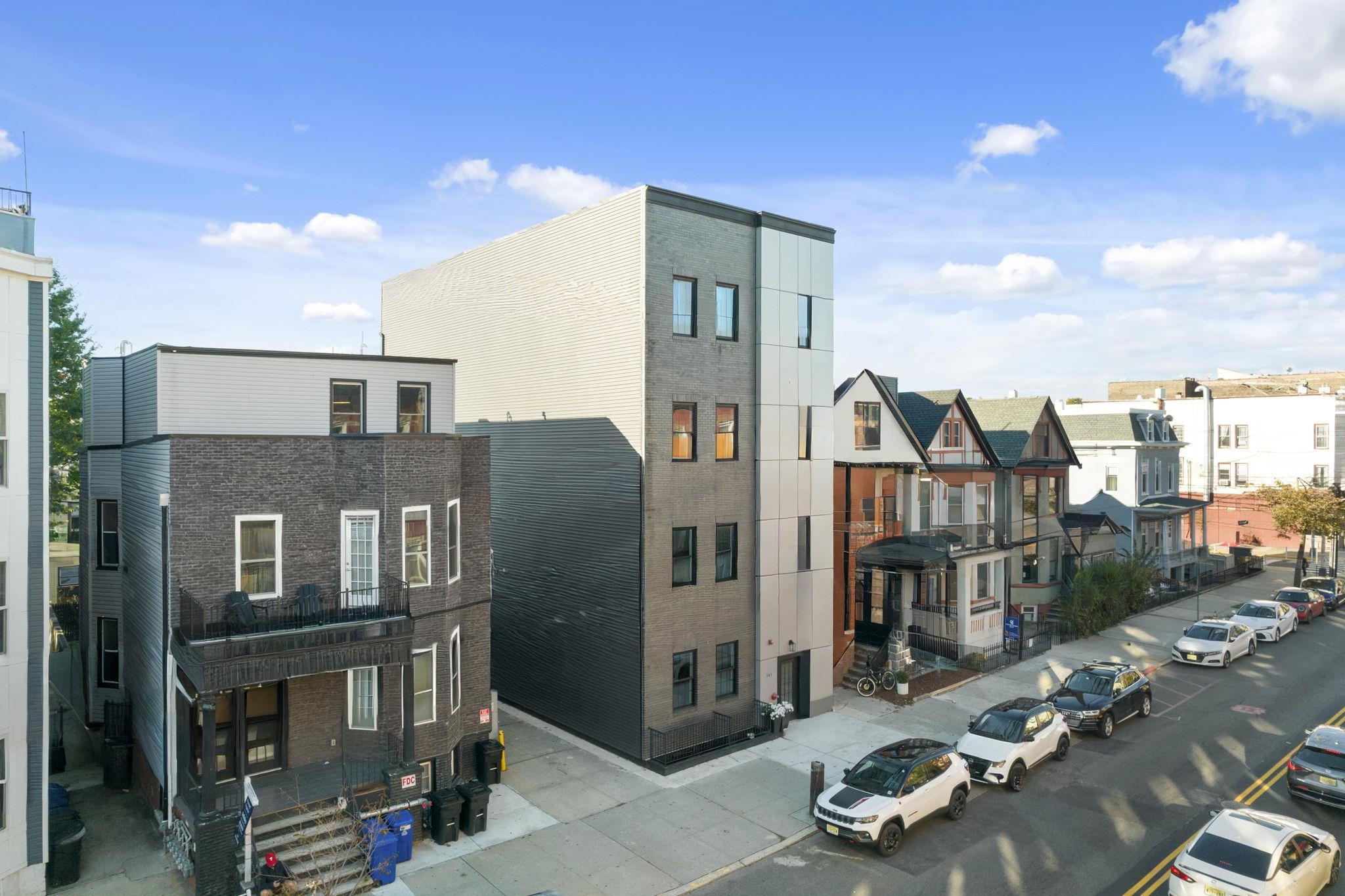 545 PALISADE AVE Unit: 1
