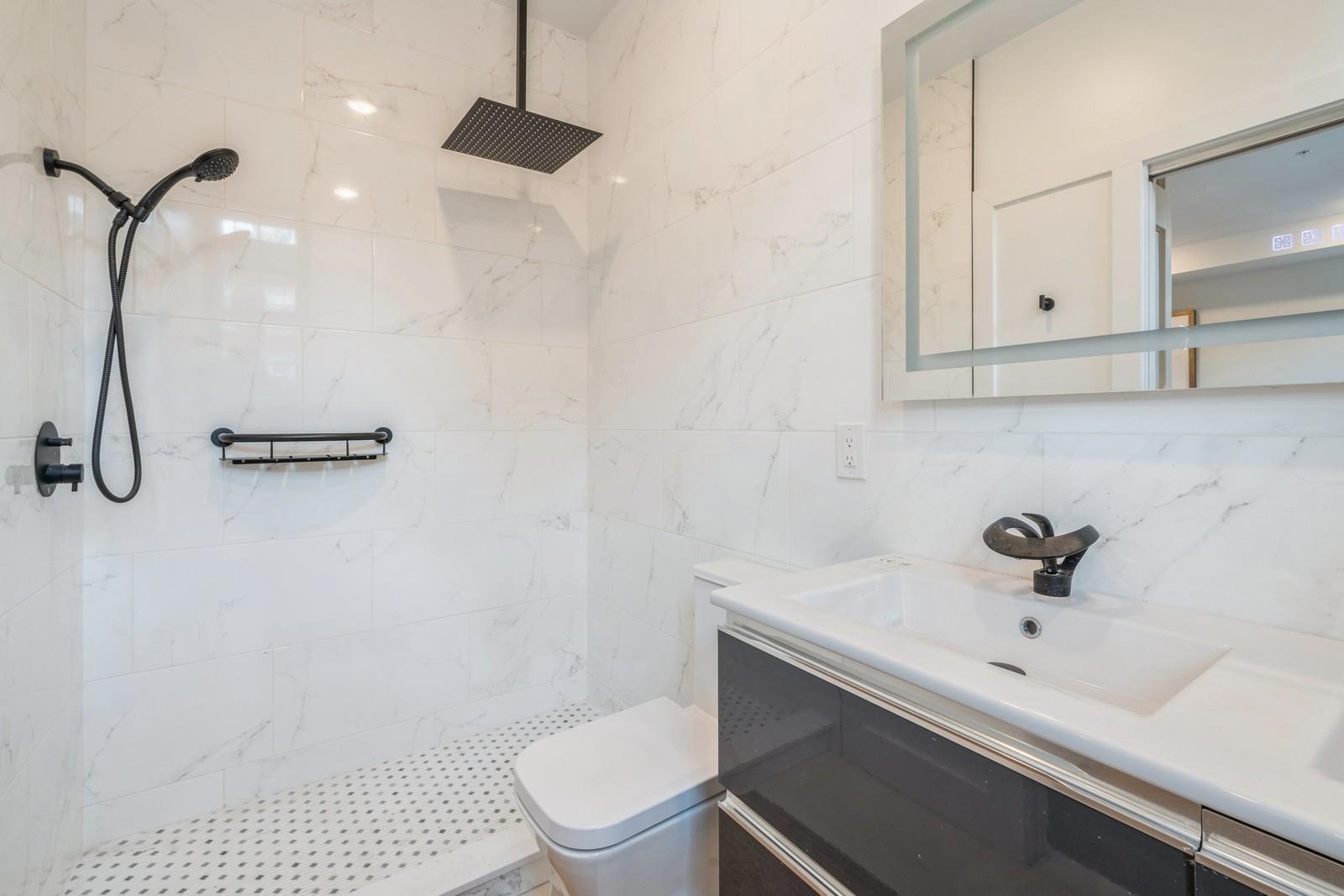 545 PALISADE AVE Unit: 1