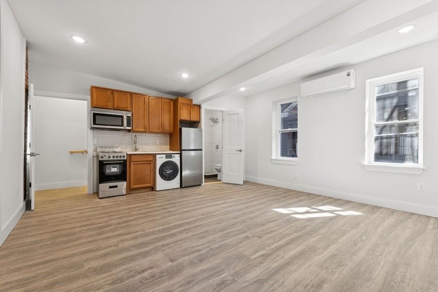 545 PALISADE AVE Unit: 1