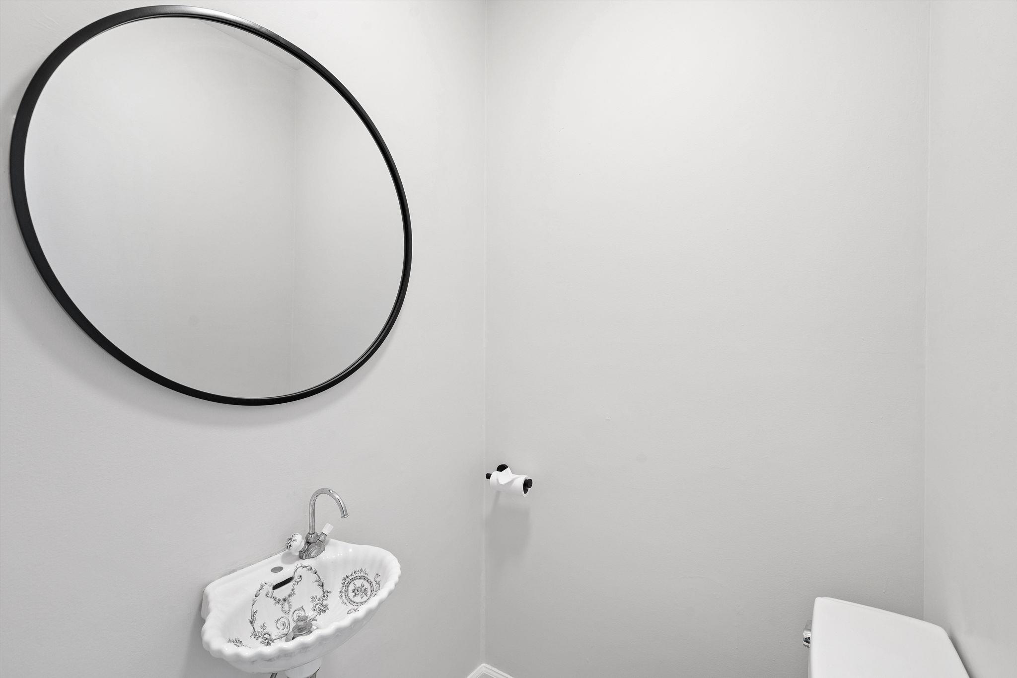 76 HACKENSACK PLANK RD