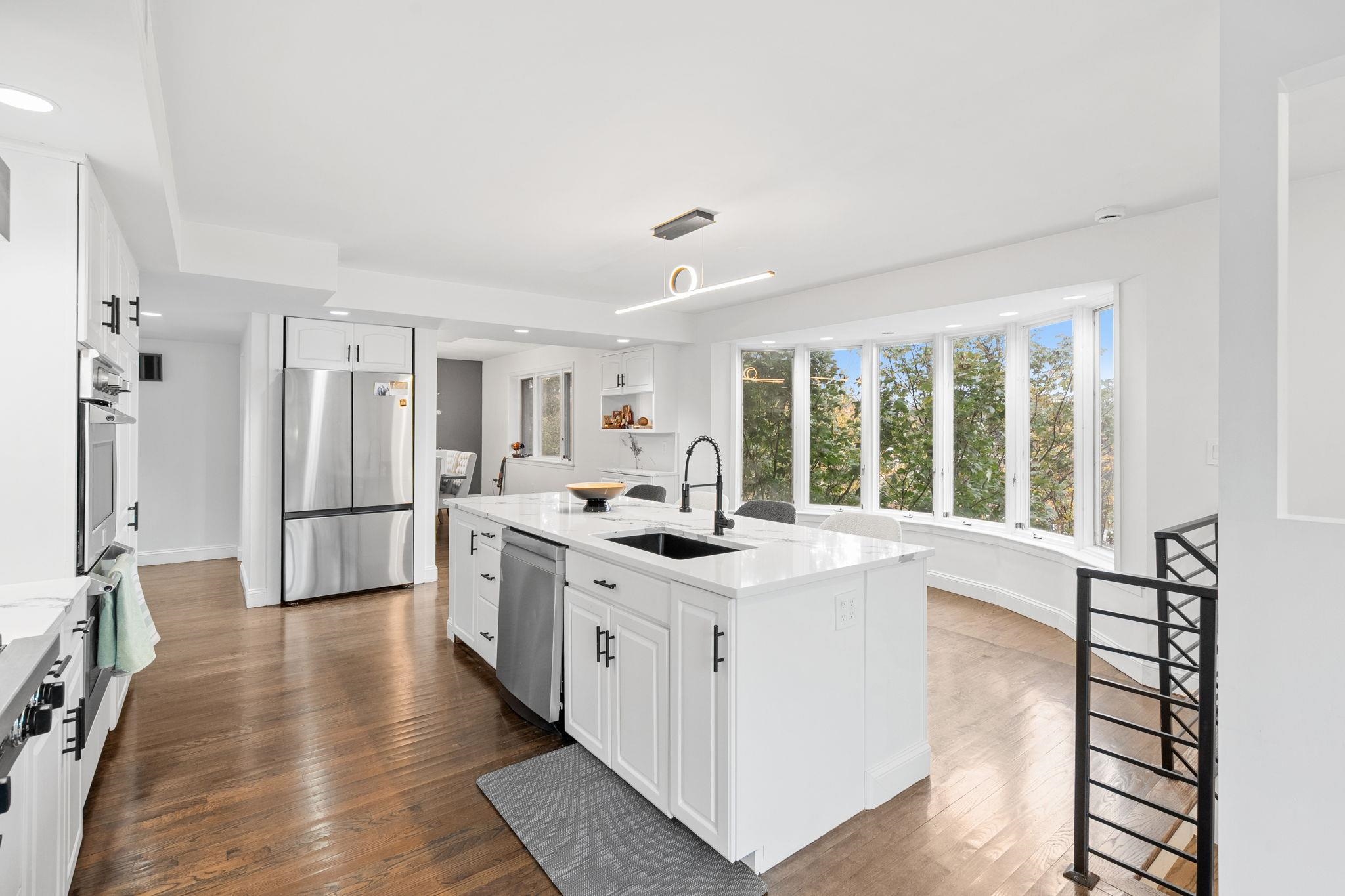 76 HACKENSACK PLANK RD