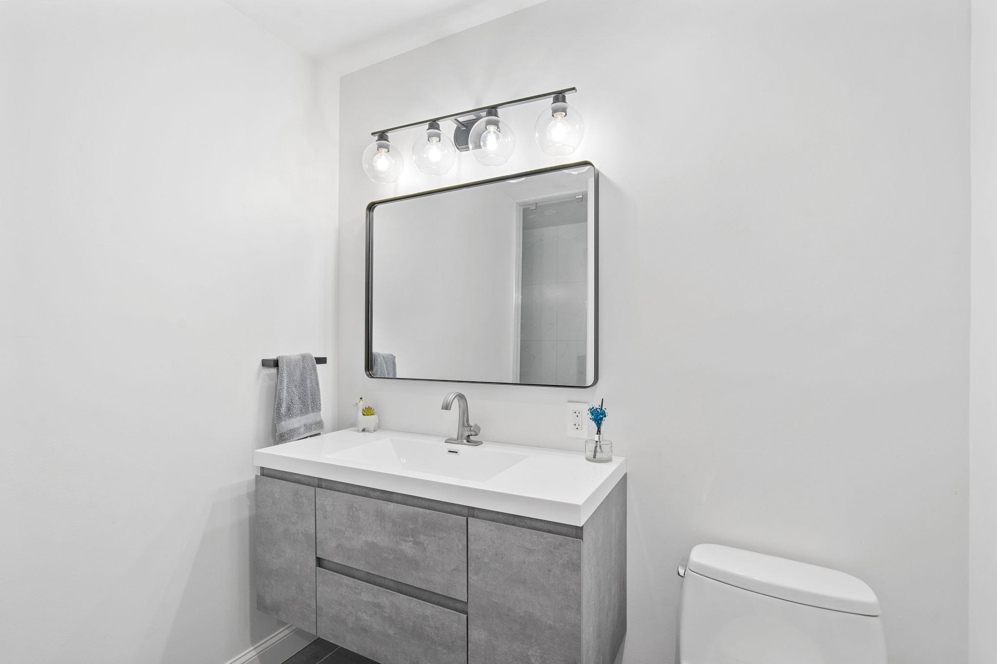 76 HACKENSACK PLANK RD