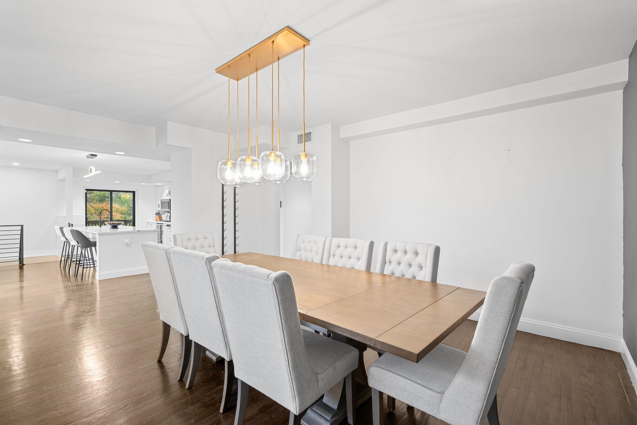 76 HACKENSACK PLANK RD