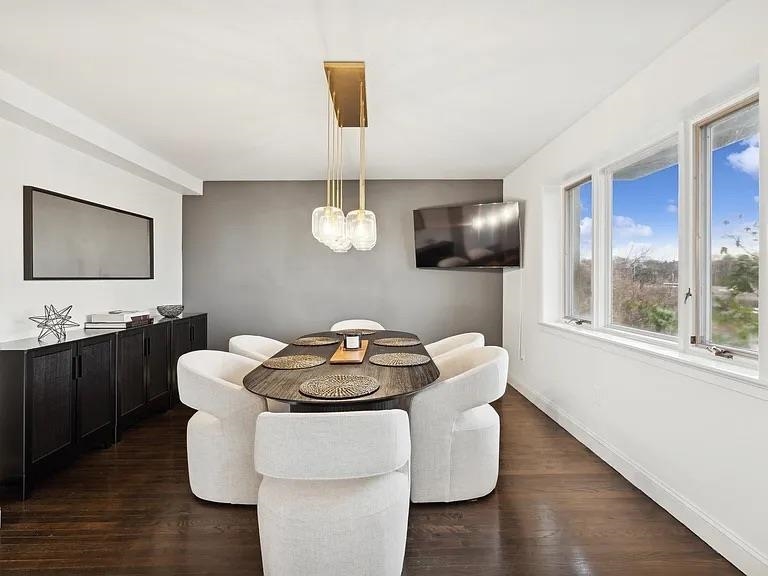 76 HACKENSACK PLANK RD