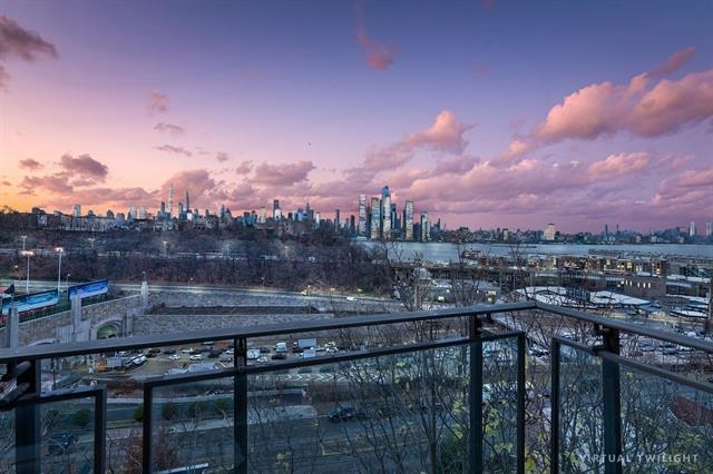 76 HACKENSACK PLANK RD