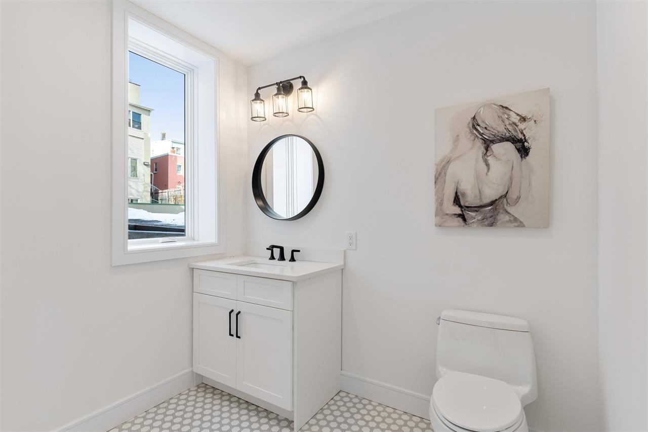 151 WEBSTER AVE Unit: 101