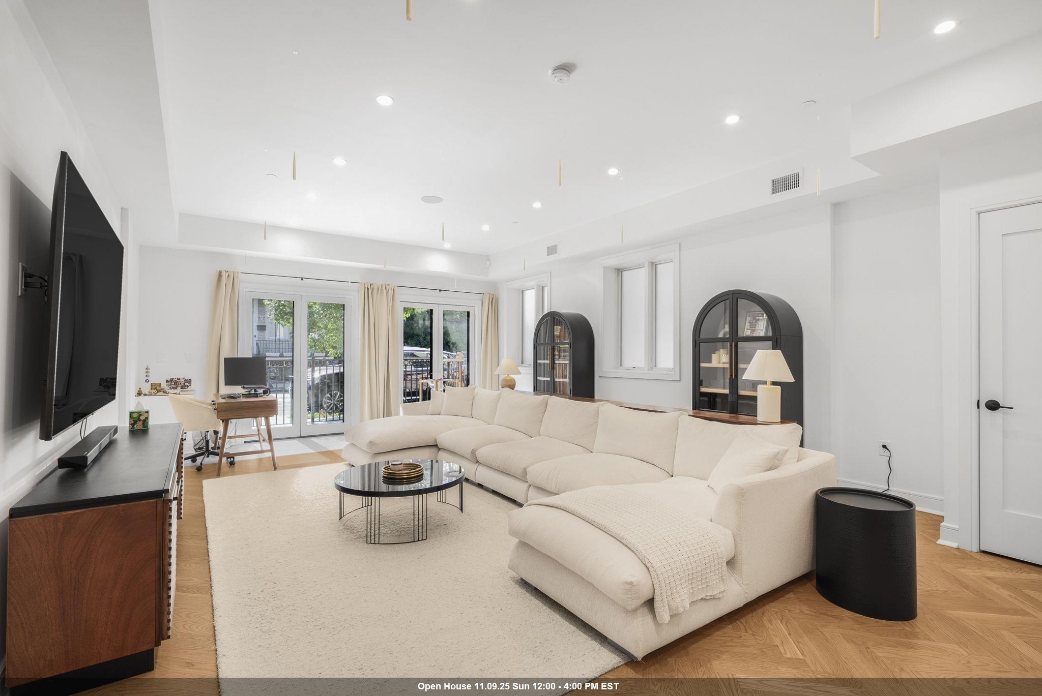 151 WEBSTER AVE Unit: 101