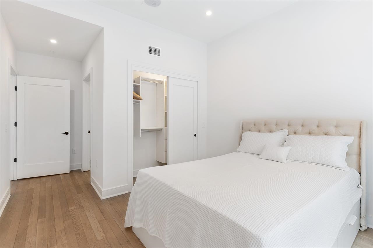 151 WEBSTER AVE Unit: 101