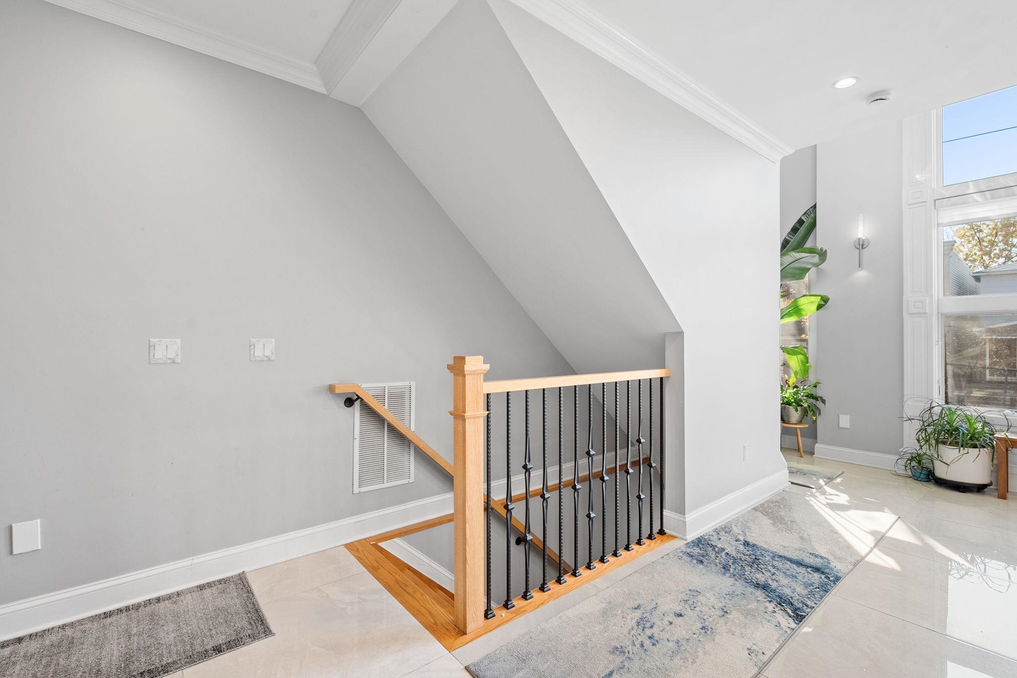 94 LEONARD ST Unit: 2